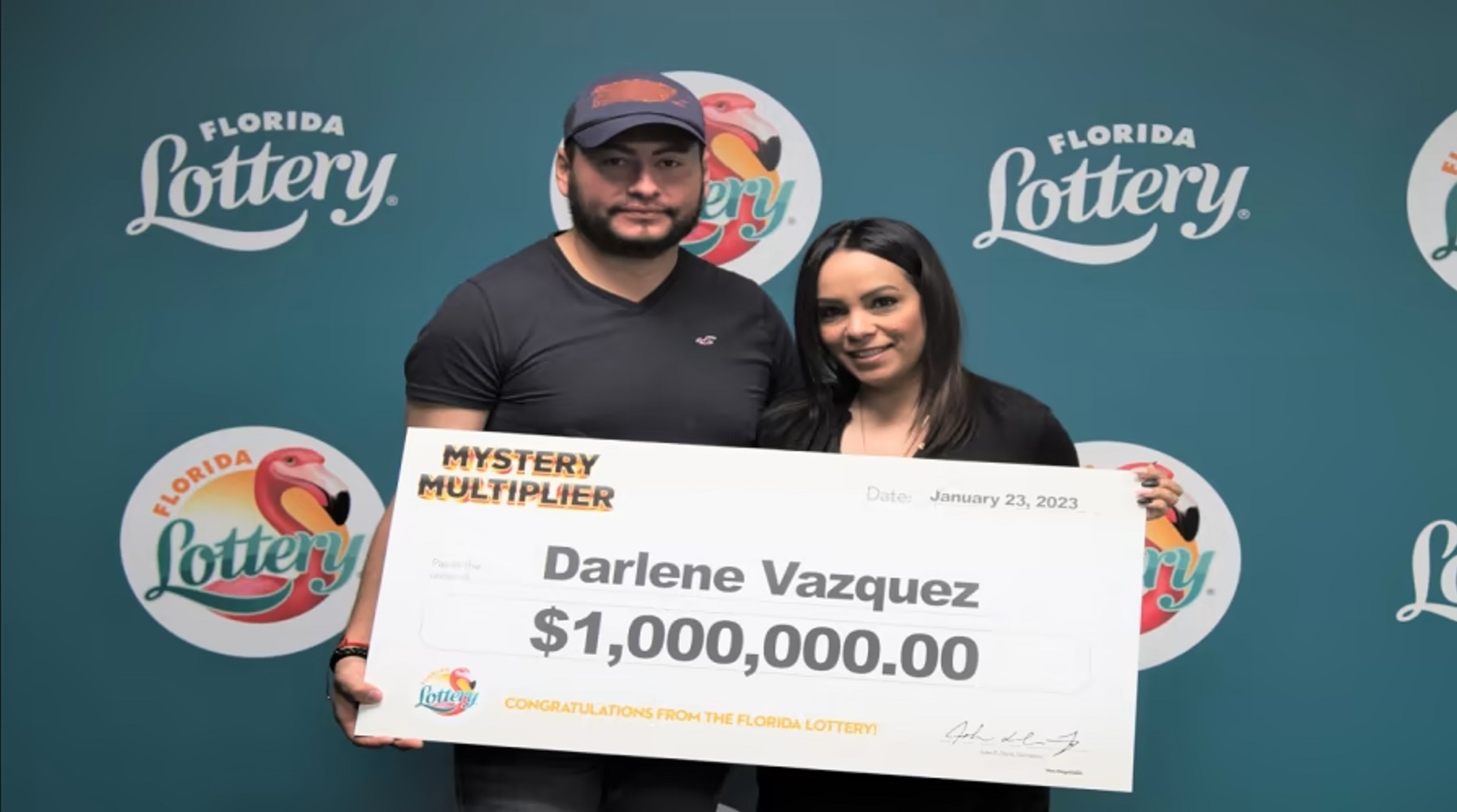 Mujer de Florida gana un millón de dólares en el “raspadito” de la Lotería 