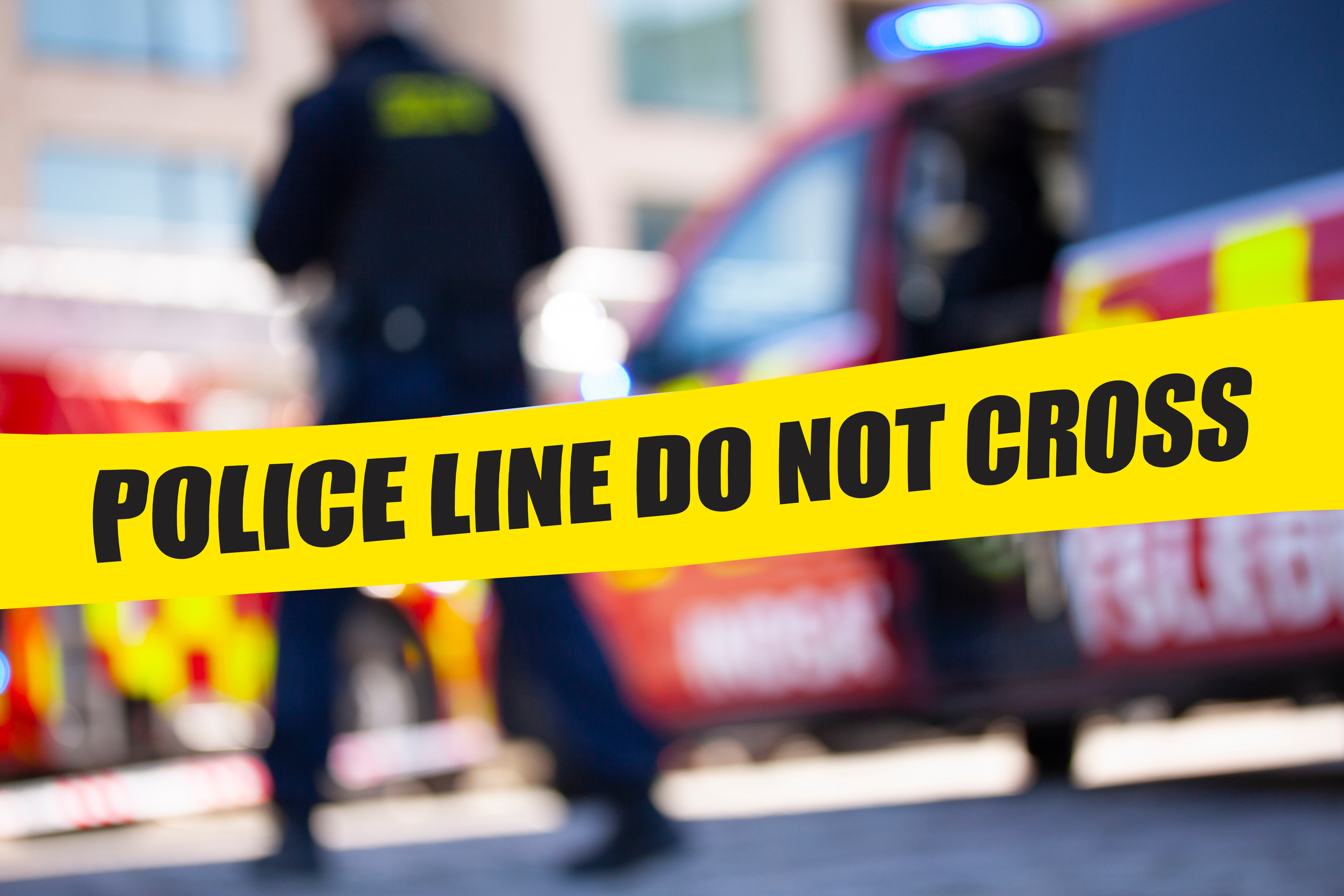 Mujer es baleada desde otro auto en la I-95 en Miami