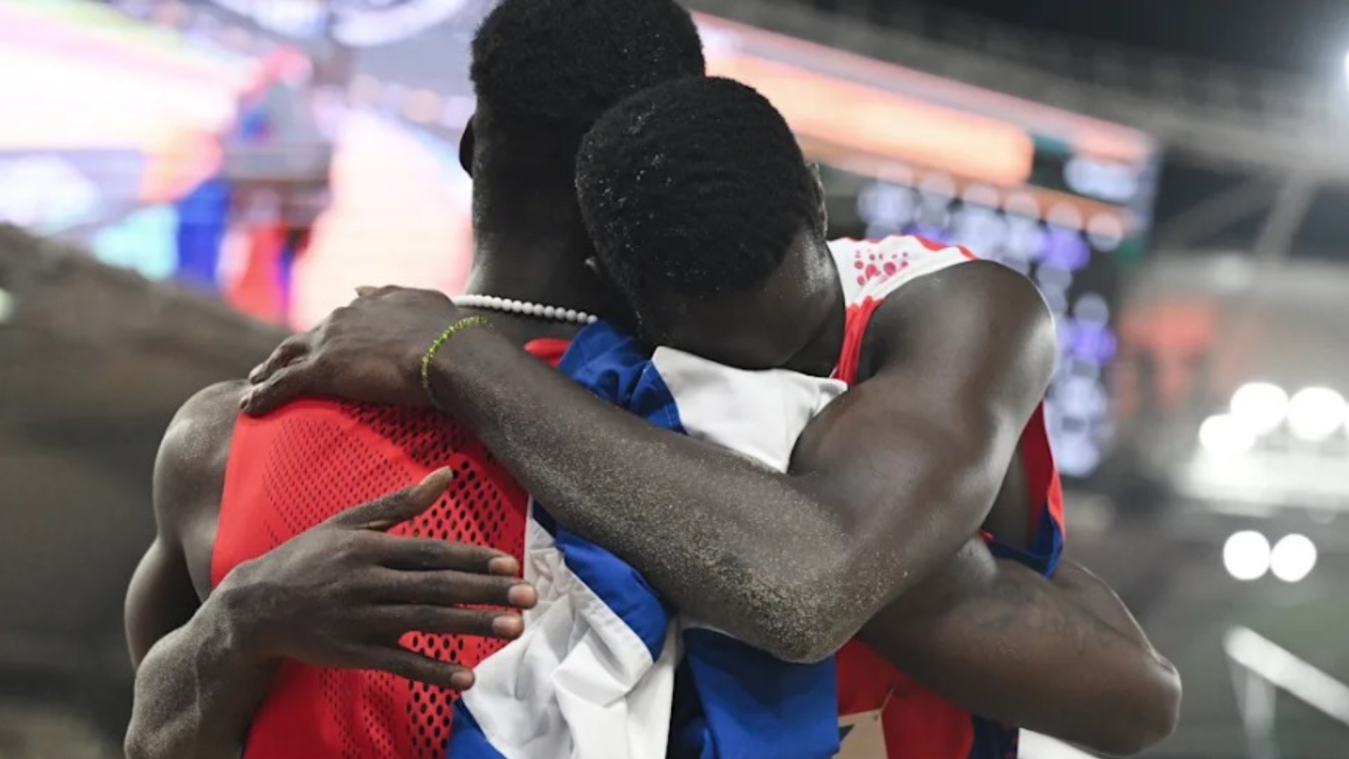 Mundial de Atletismo: plata y bronce en el triple salto para Cuba