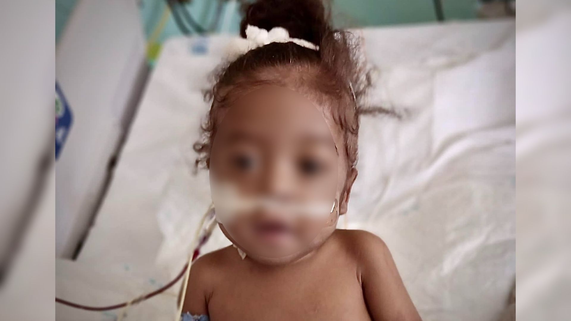 Niña Amanda sigue evolucionando, tras operaciones en España