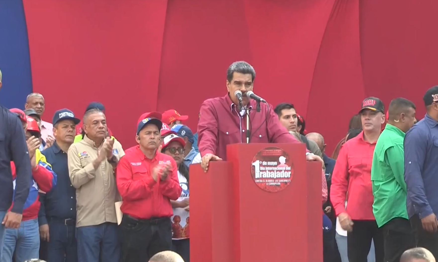 Nicolás Maduro califica de “terrorista” al partido político de María Corina Machado
