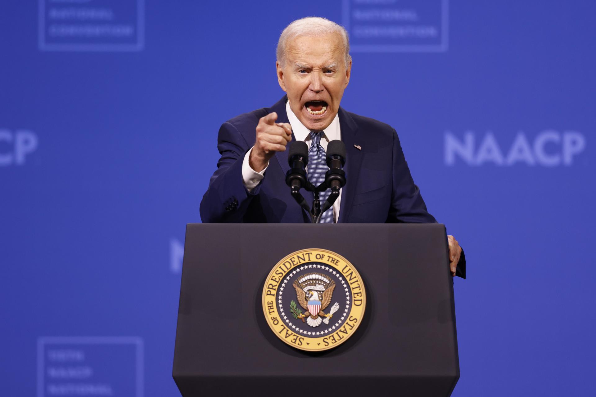 Obama presiona a Biden para que reconsidere su candidatura