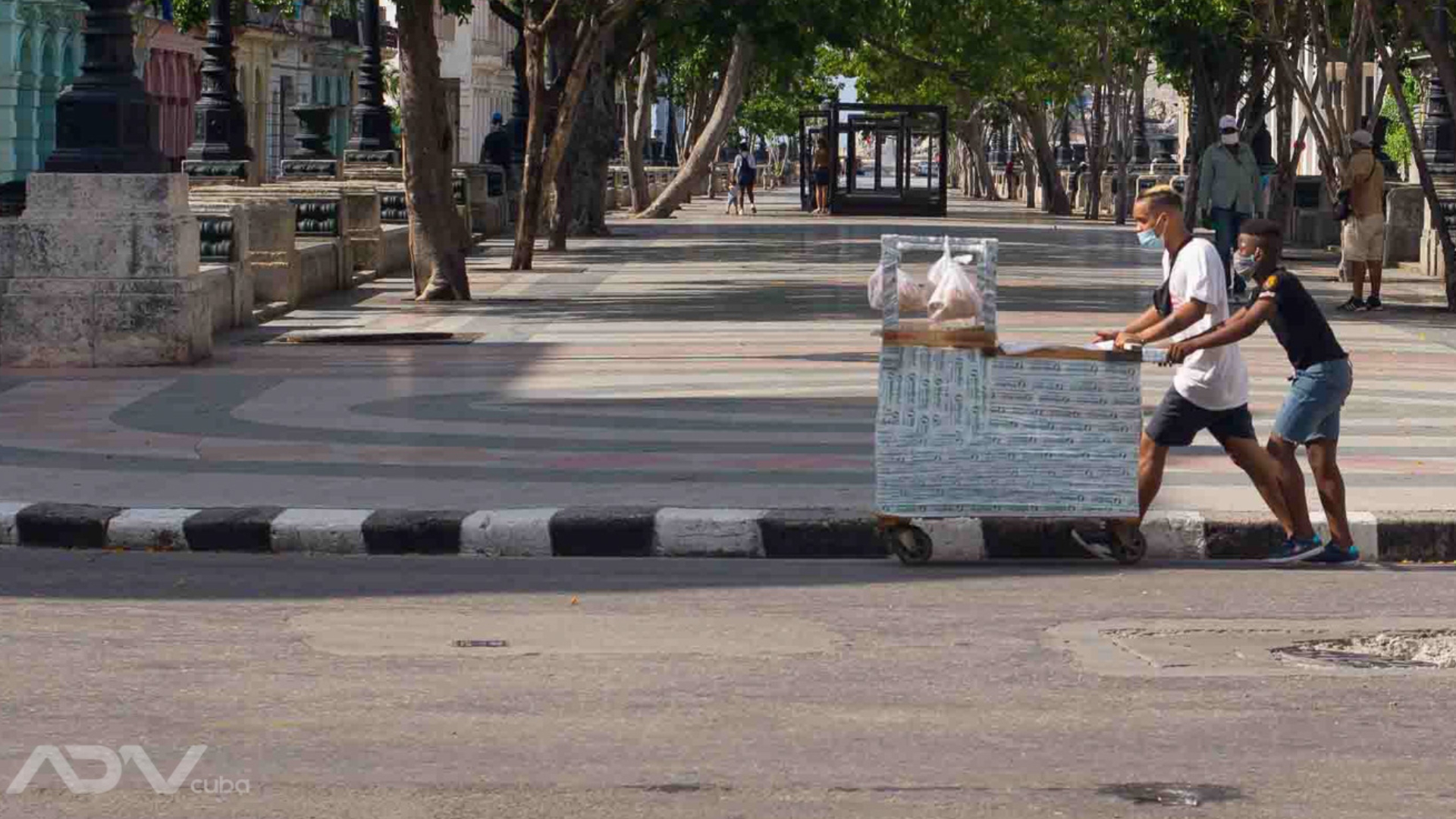 Oficios de Cuba: vendedores ambulantes