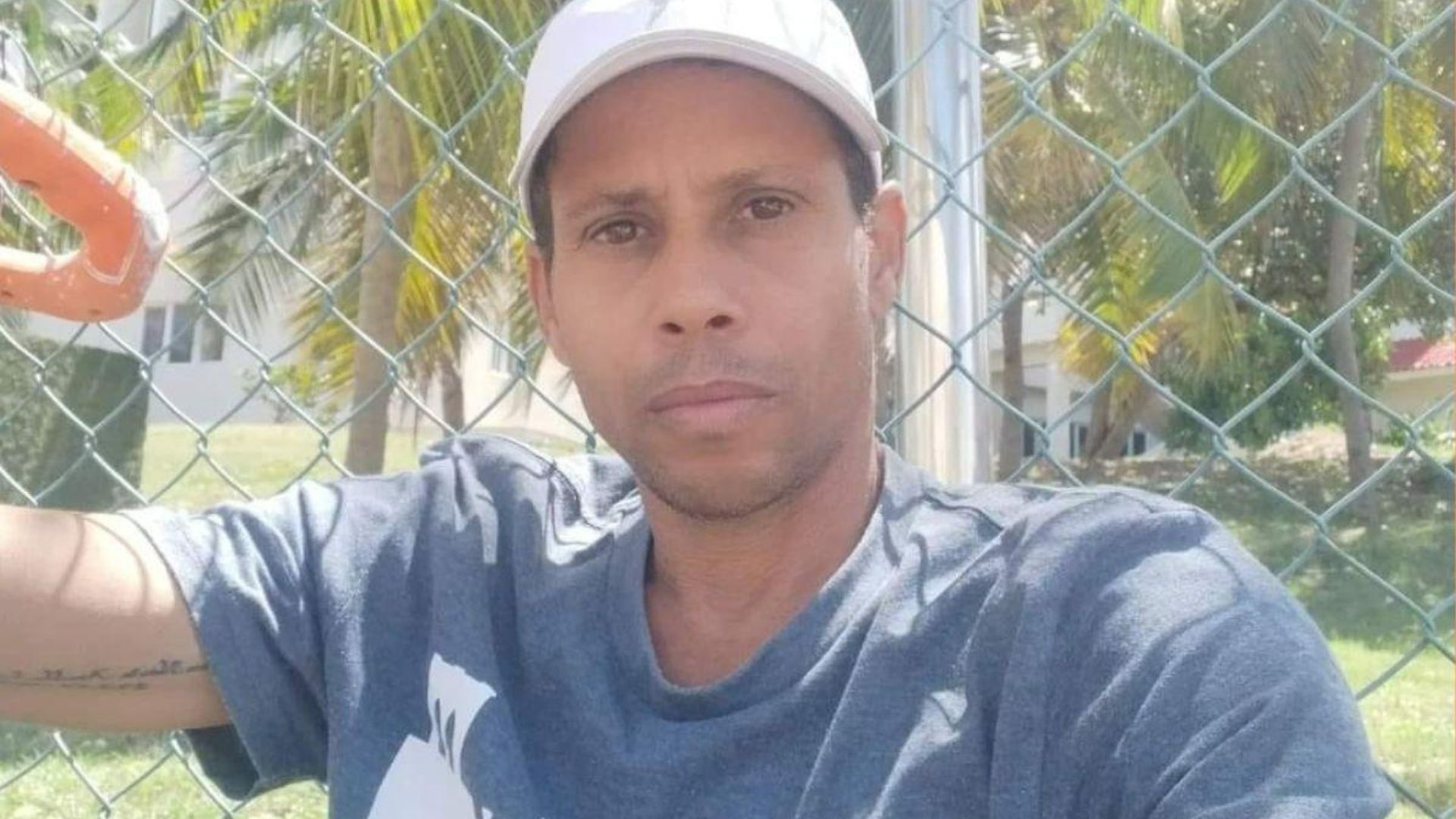 Opositor cubano que hizo video contra el régimen lleva más de una semana preso