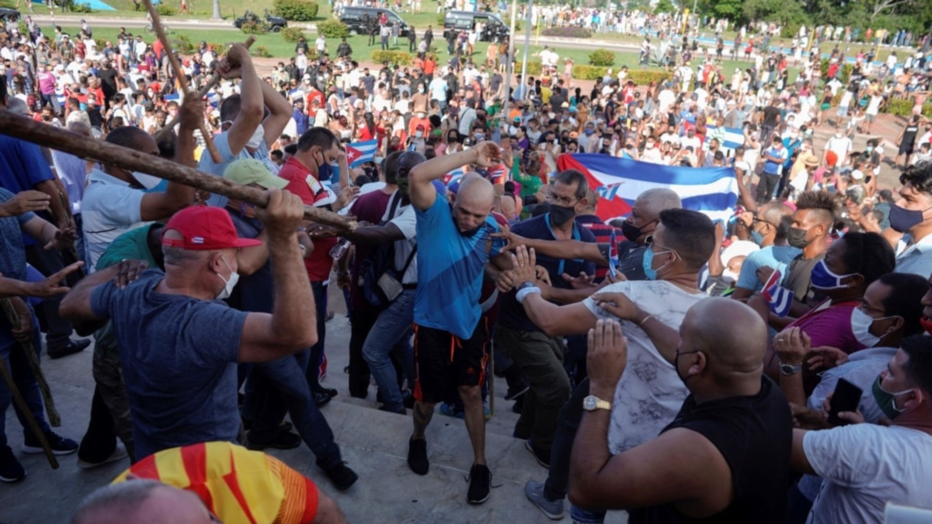 Organizaciones de derechos humanos y Anyelo Troya preparan exposición por el 11J