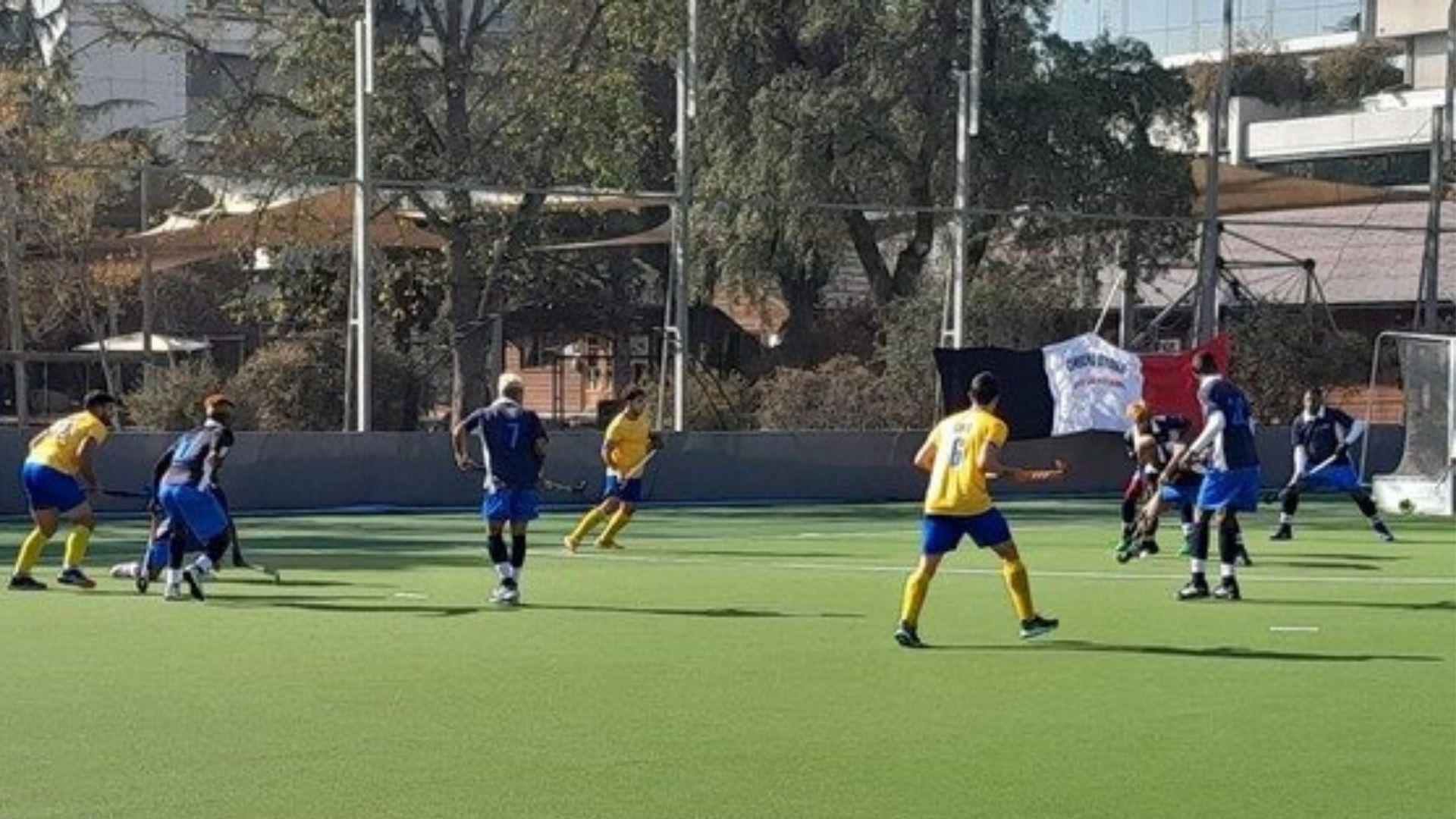 Otros 3 jugadores cubanos de hockey sobre césped se fugan en Chile