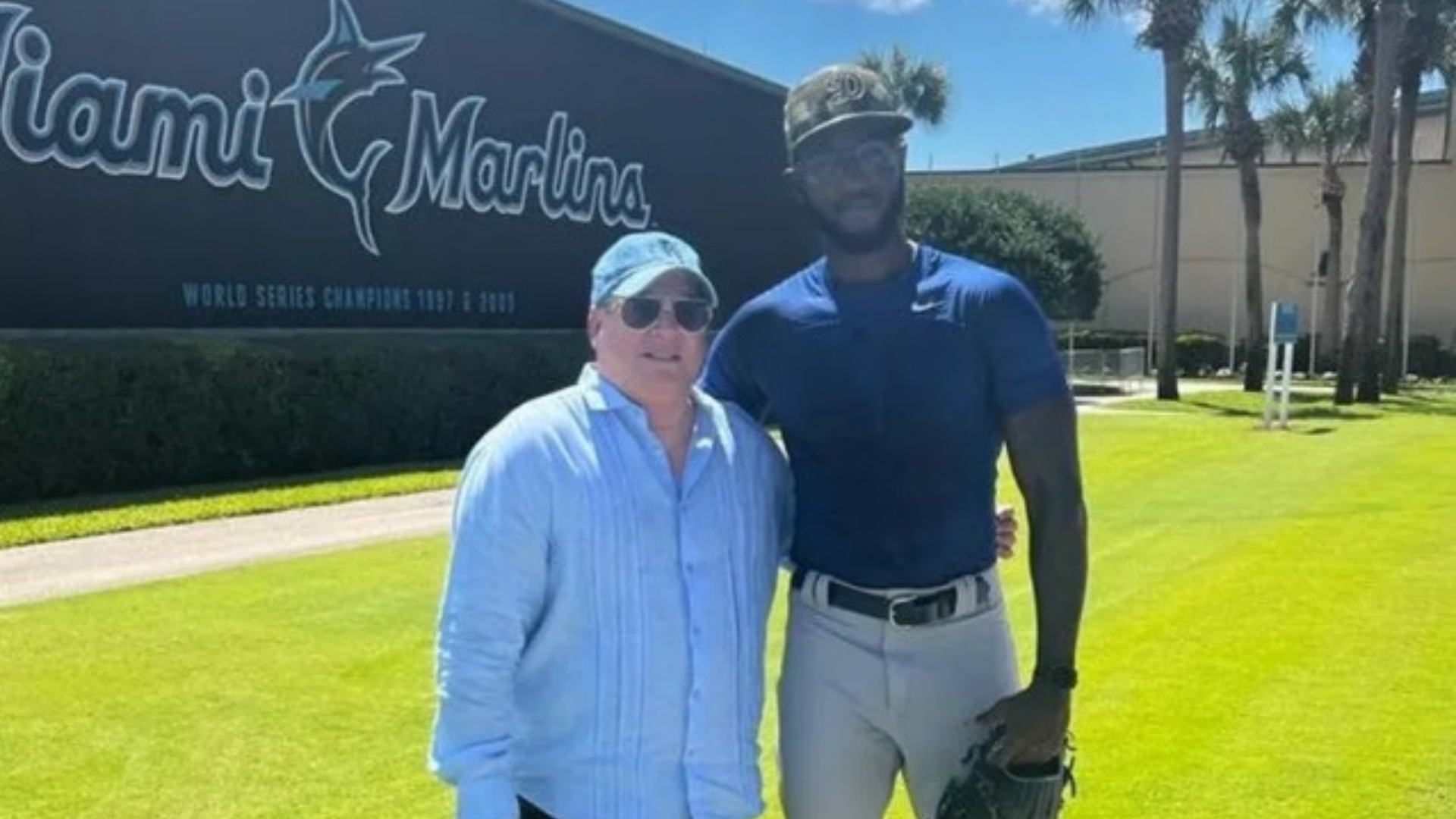 Pícher cubano está en la mira de los Marlins de Miami