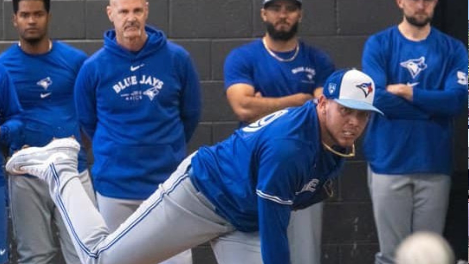 Pícher cubano Yariel Rodríguez ya entrena con los Azulejos de Toronto