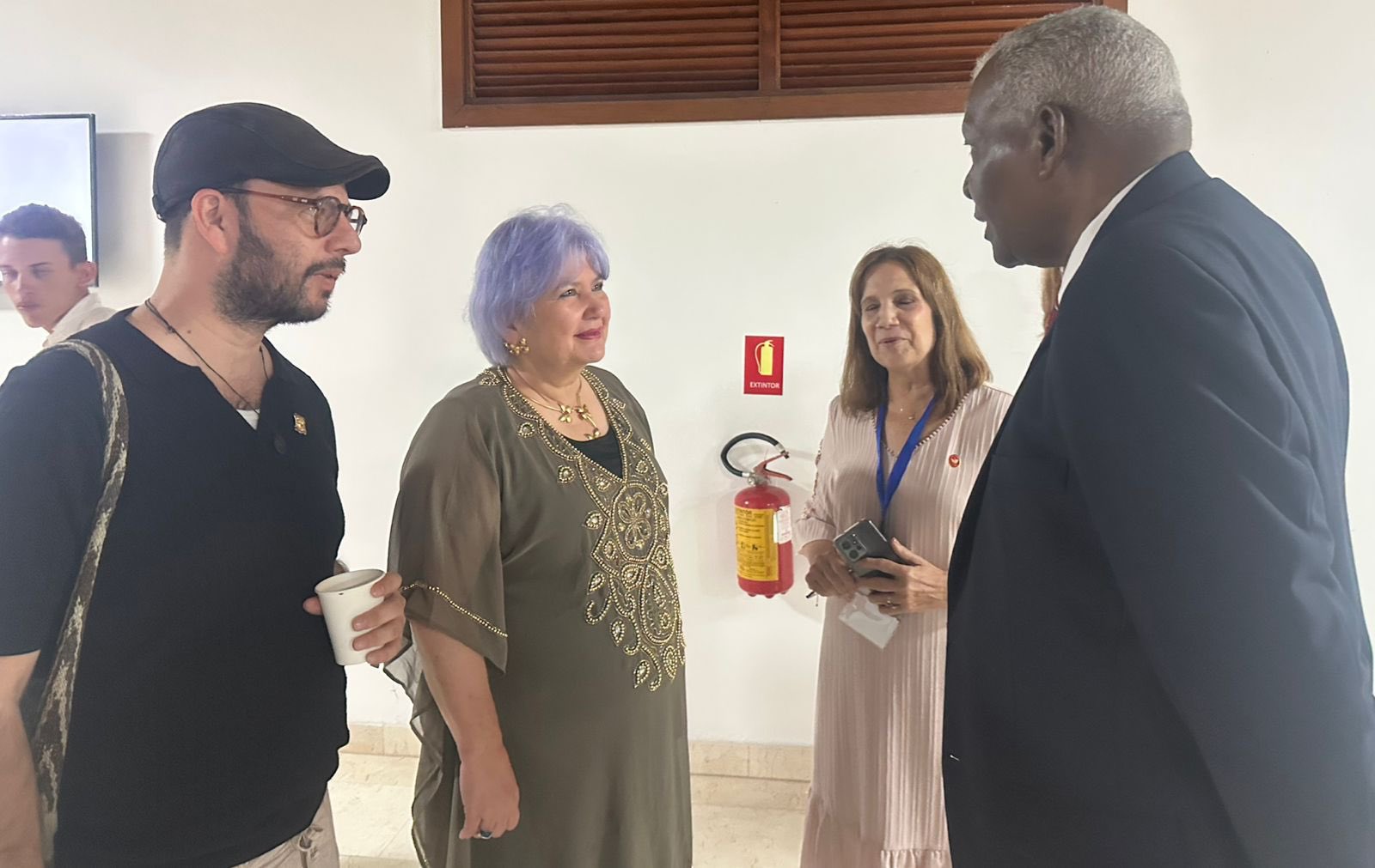 Parlamentarios colombianos participan en evento organizado por la dictadura cubana