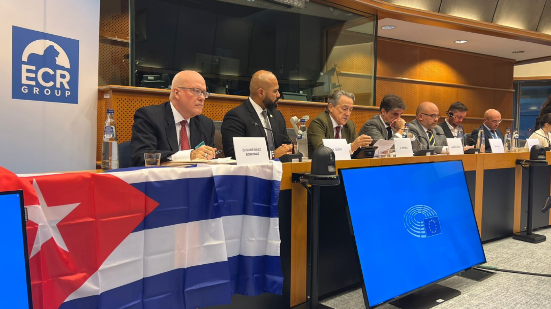 Parlamento Europeo: Denuncian participación de mercenarios cubanos en guerra de Ucrania 