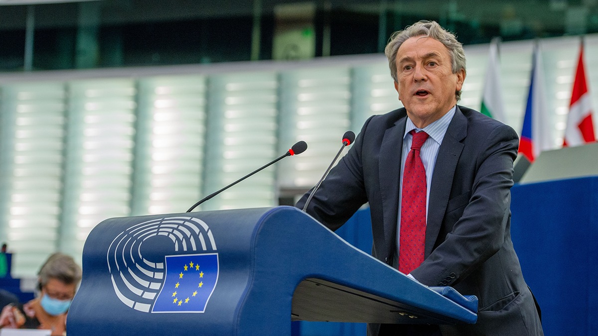 Parlamento Europeo prohíbe entrada de representantes del régimen cubano