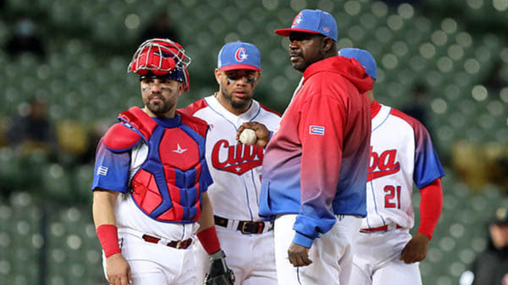 Pedro Luis Lazo, entrenador de pitcheo de Cuba: “el pitcheo cubano no está acabado”   