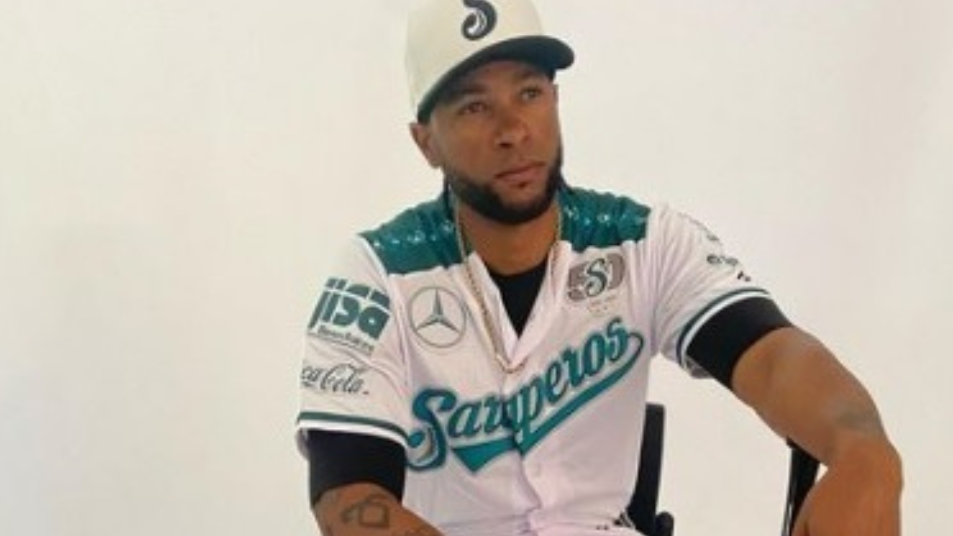 Pelotero Henry Urrutia: “Más que ganar un Clásico mi país necesita libertad”