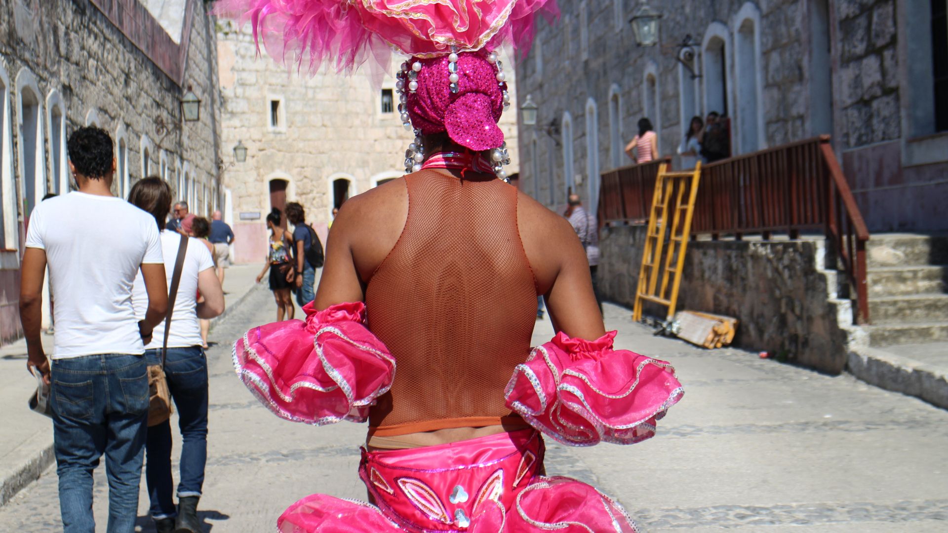 Performance Miss Bienal de La Habana, de Otero Alcántara, llegará a Miami