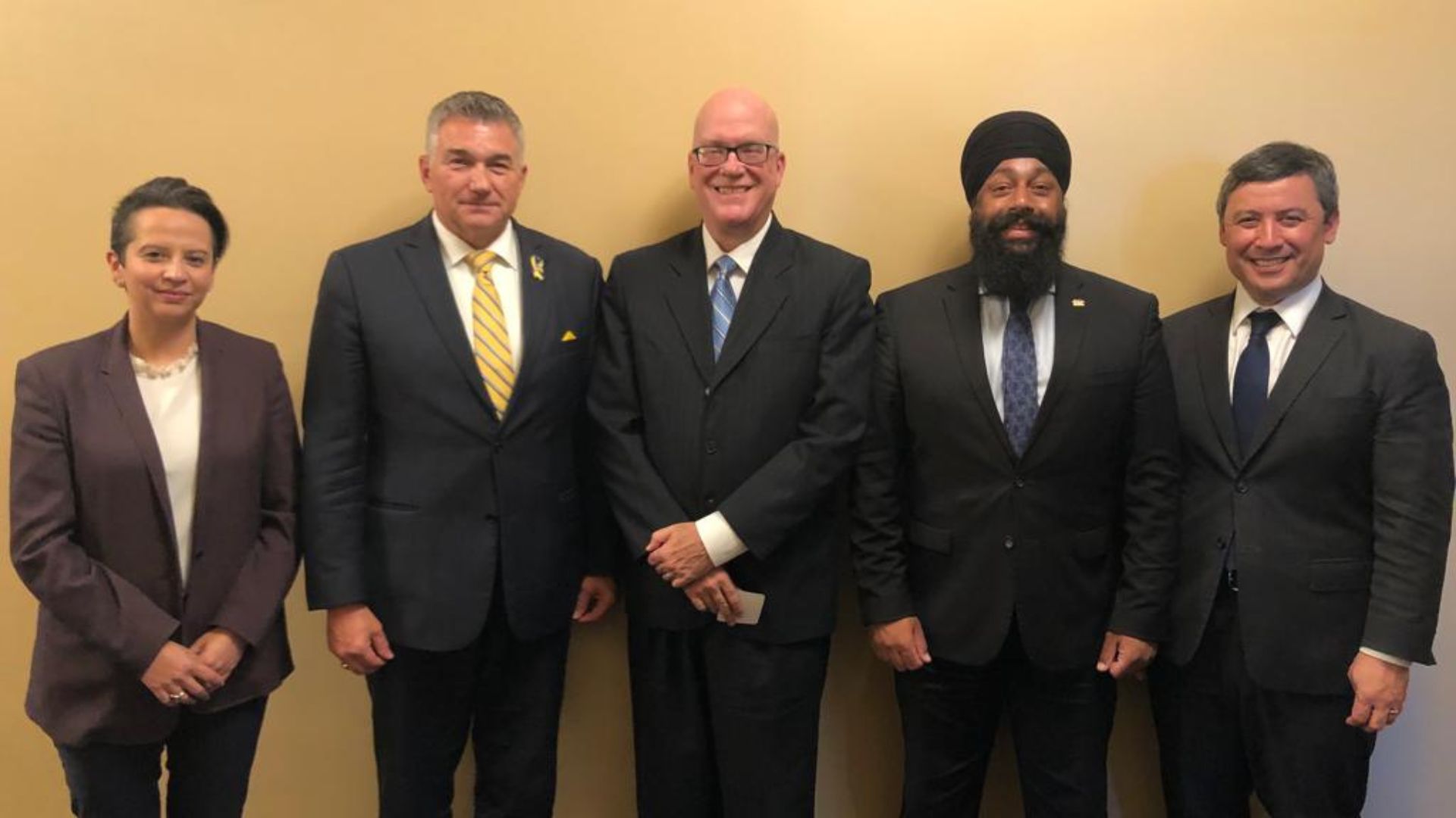 Piden a Parlamento canadiense el fin de los subsidios al régimen cubano