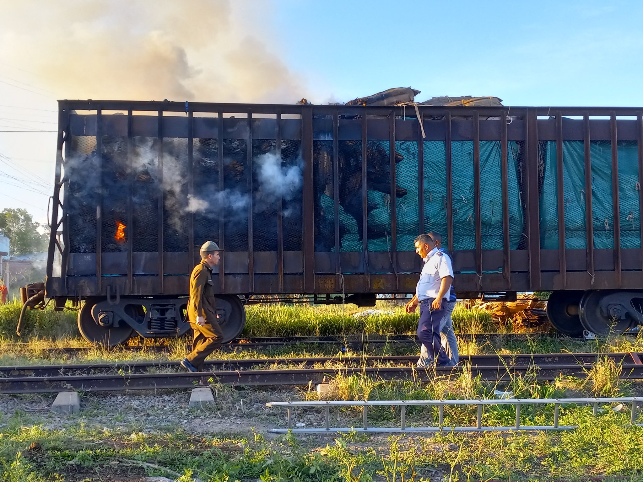 Pinar del Río: se incendia vagón de tren que transportaba tabaco