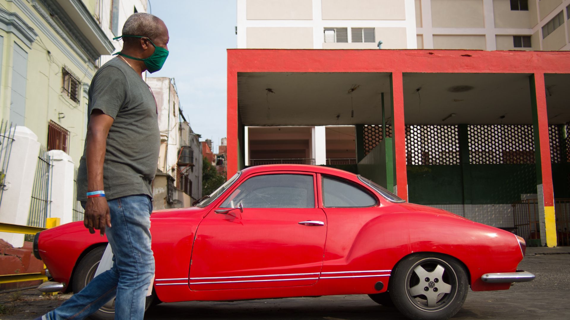 Régimen cubano autoriza venta mayorista de automóviles a pymes y cooperativas