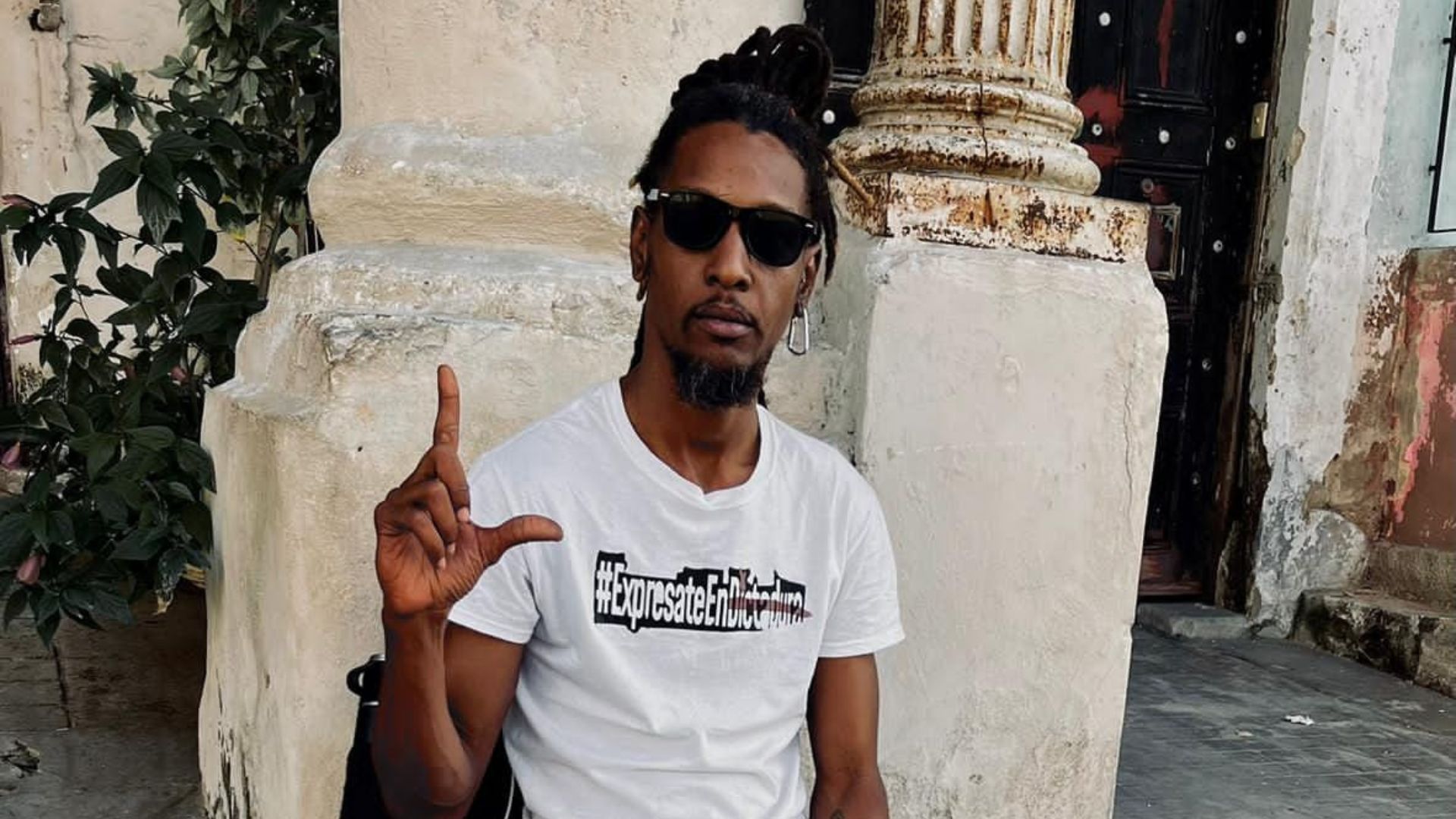 Régimen cubano condena a 5 años de cárcel al artista Fernando Almenares