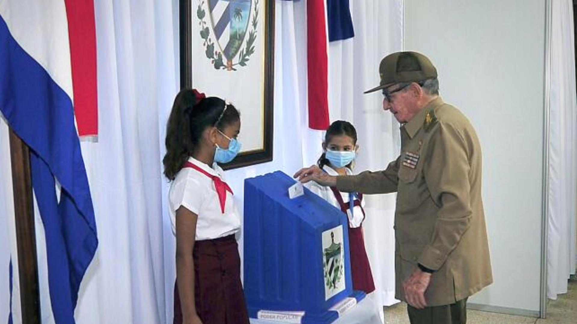 Régimen cubano convoca a "elecciones nacionales" para 2023