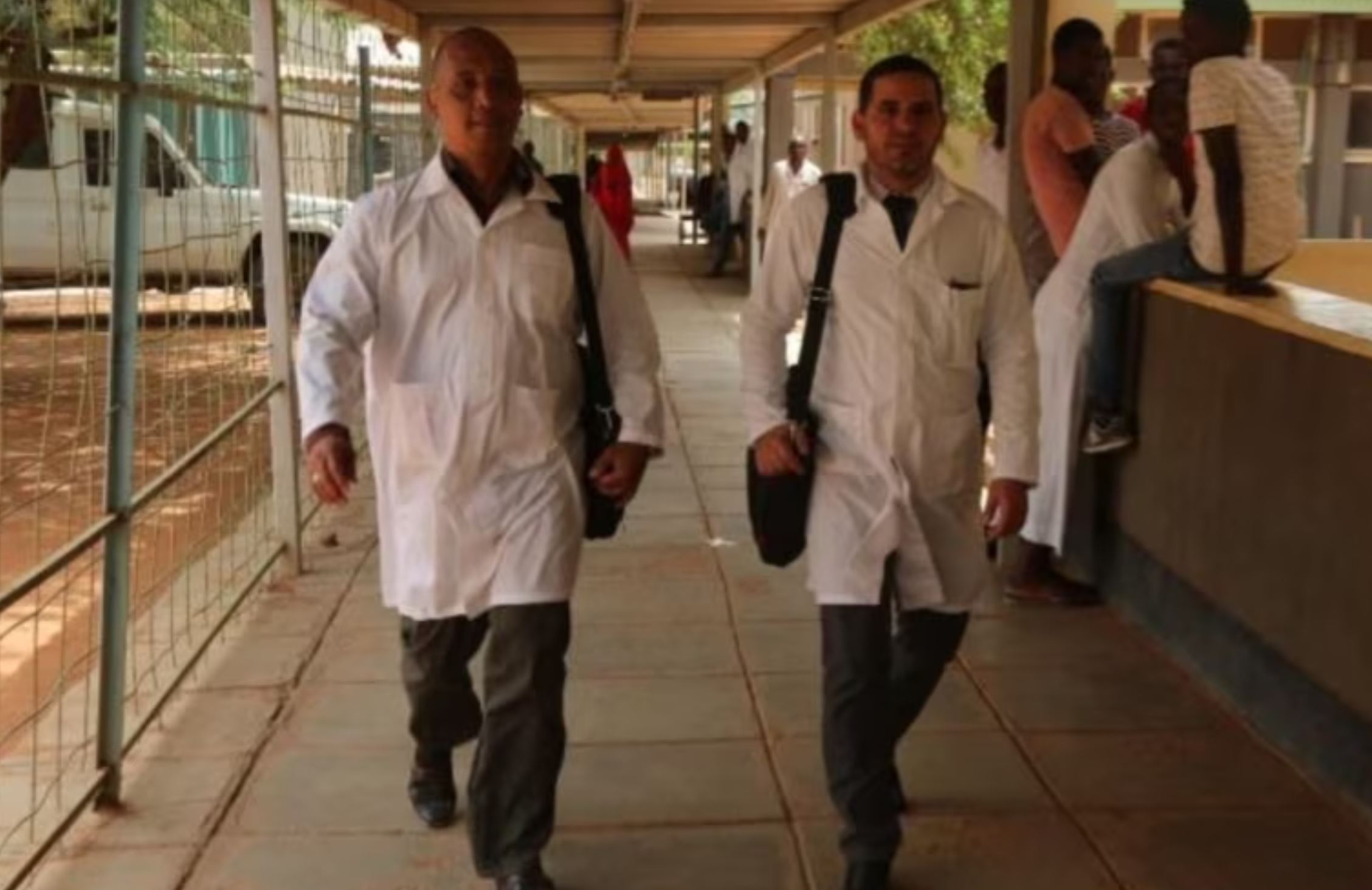 Régimen cubano  envía brigada médica a Dominica 