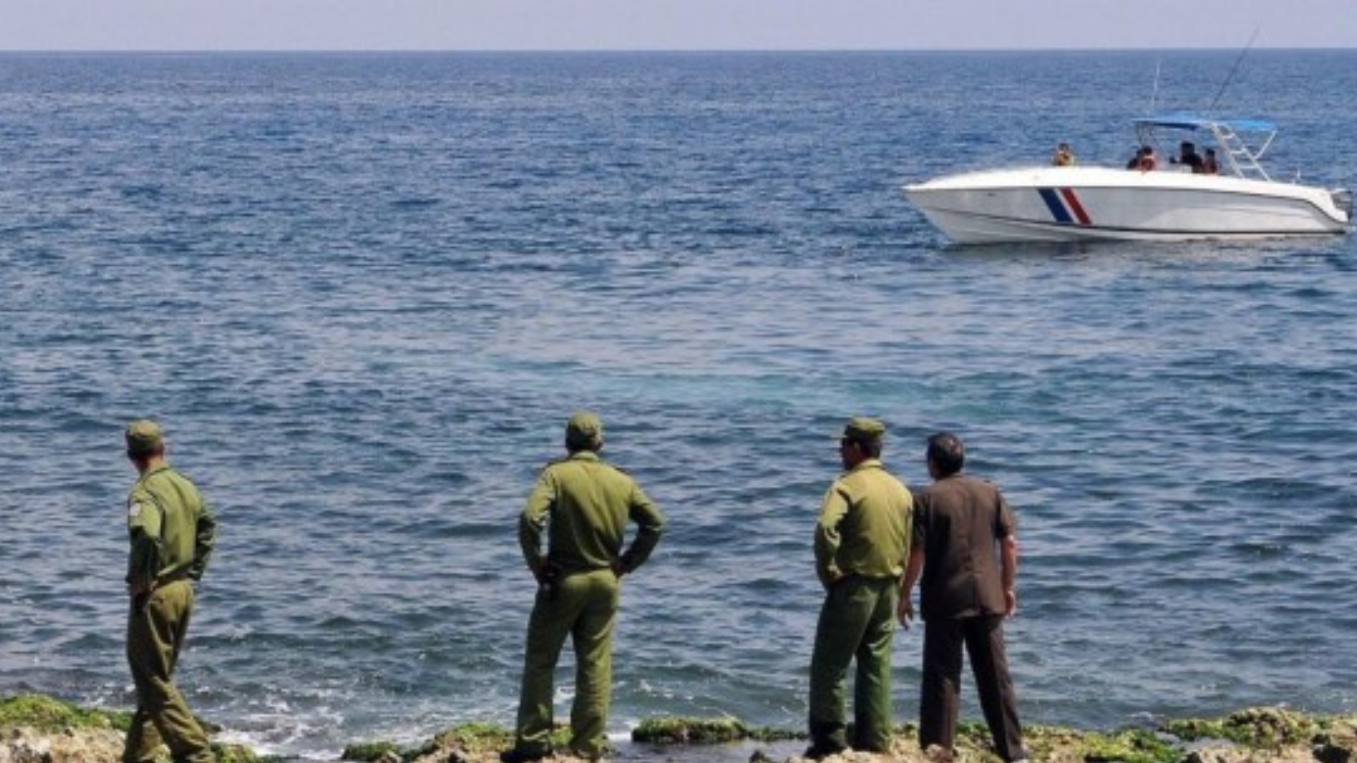Régimen informan de hallazgo de embarcaciones en costas cubanas