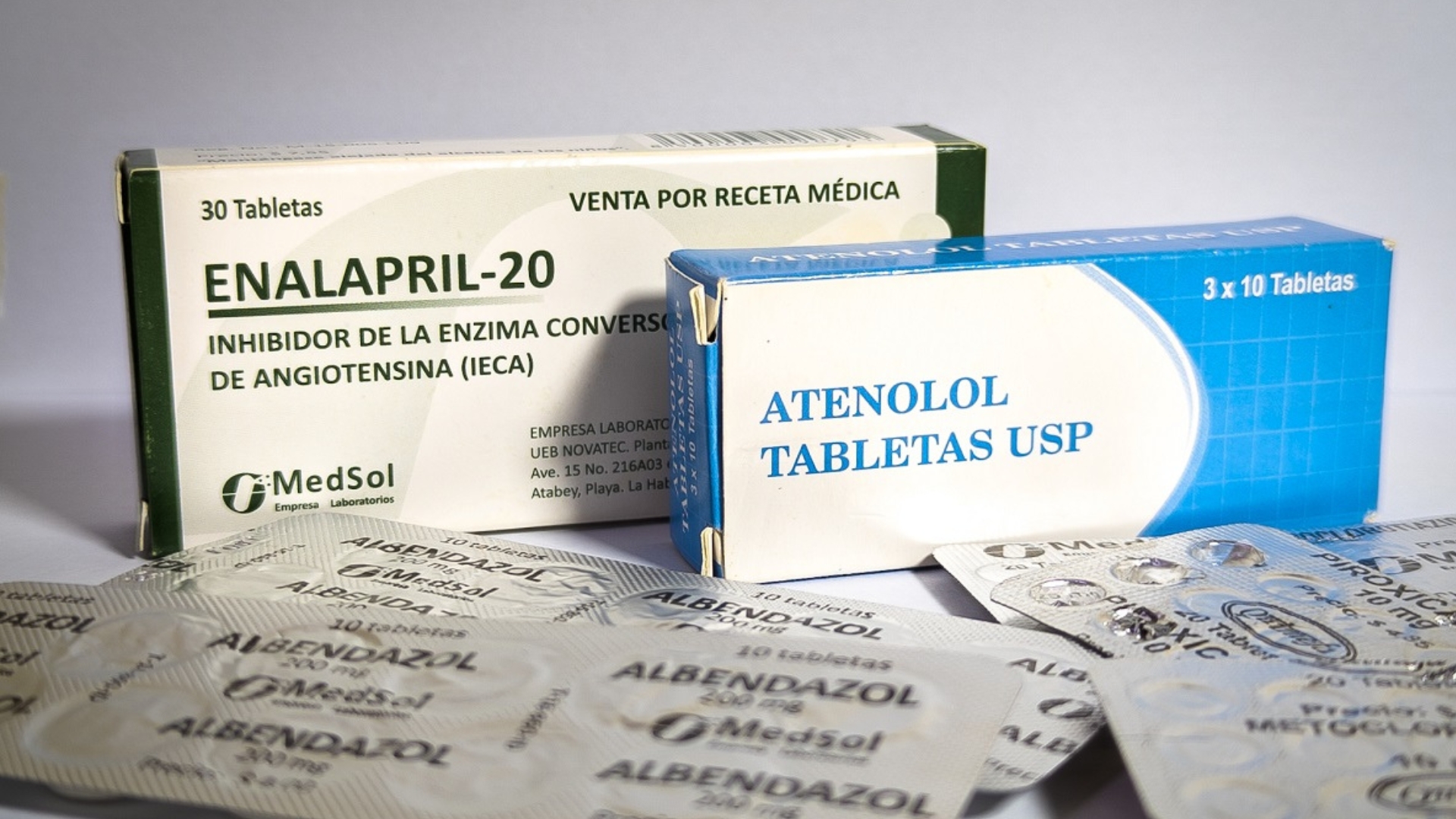 Régimen inicia la venta de algunos medicamentos de manera limitada