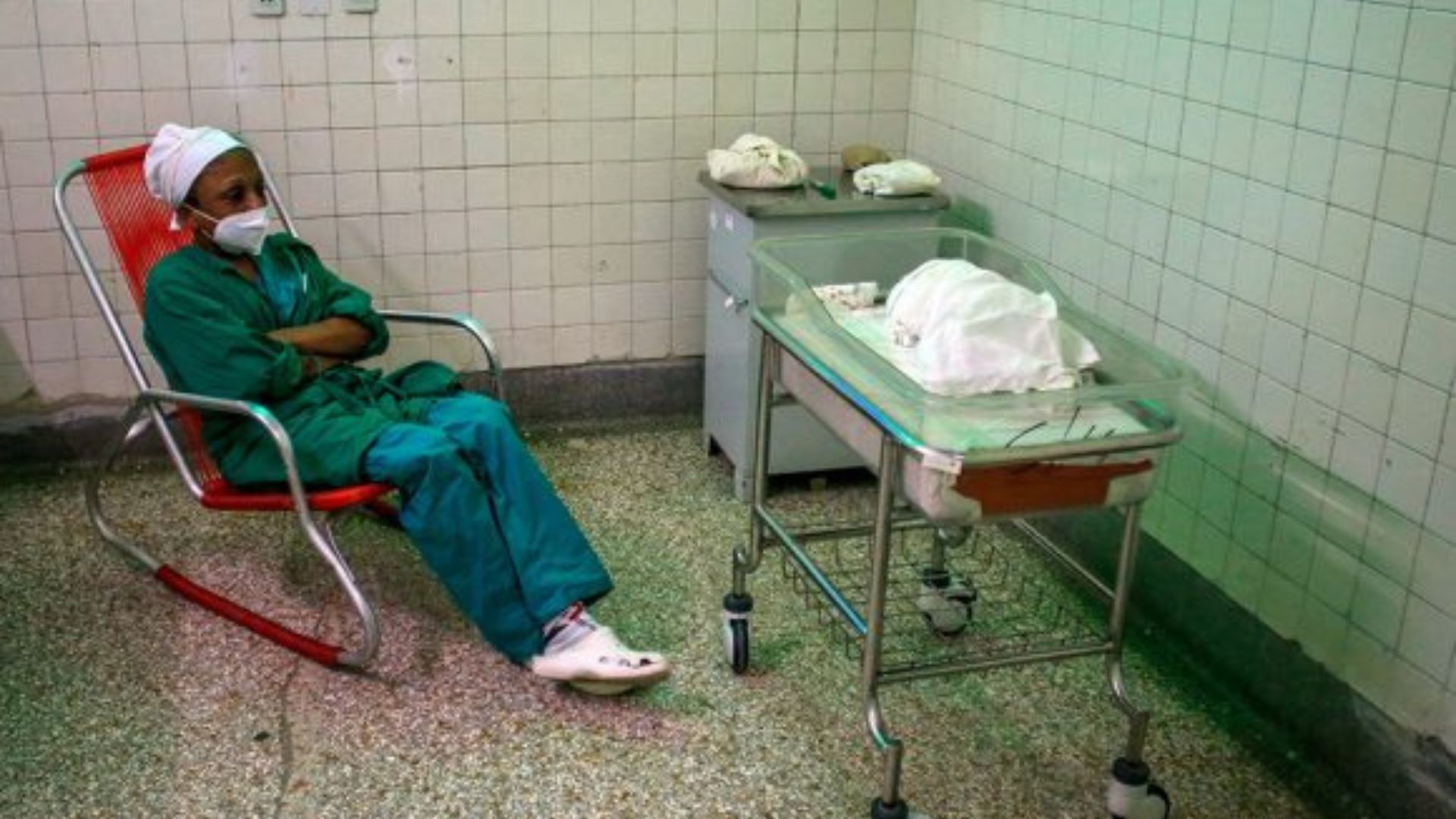 Régimen intenta justificarse tras muerte de 8 bebés en hospital de La Habana