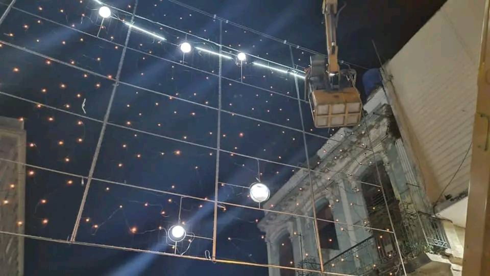 Régimen llena de luces la calle Galiano mientras los cubanos sufren prolongados apagones