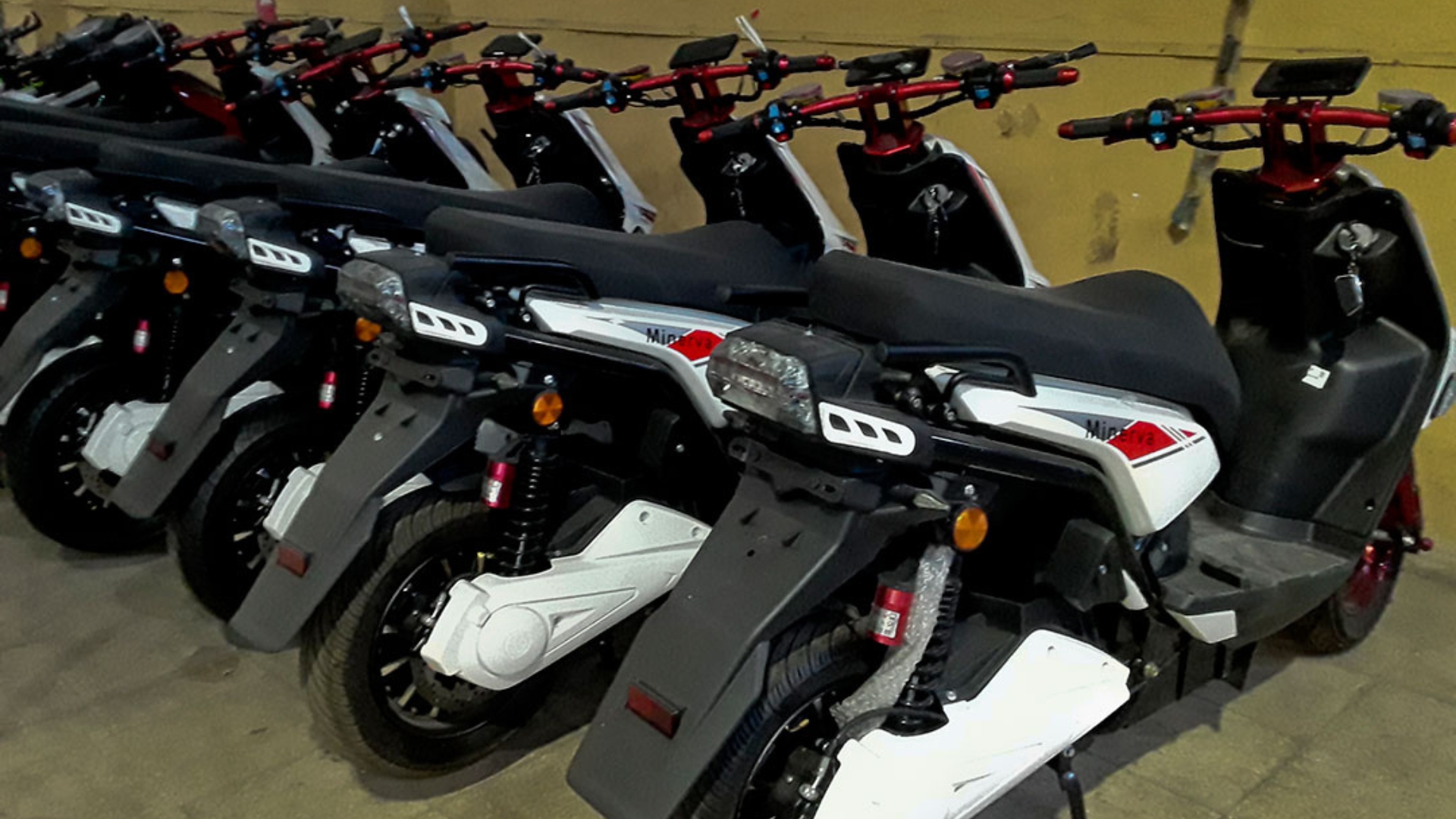 Régimen producirá 6 mil motos eléctricas para venta en divisas
