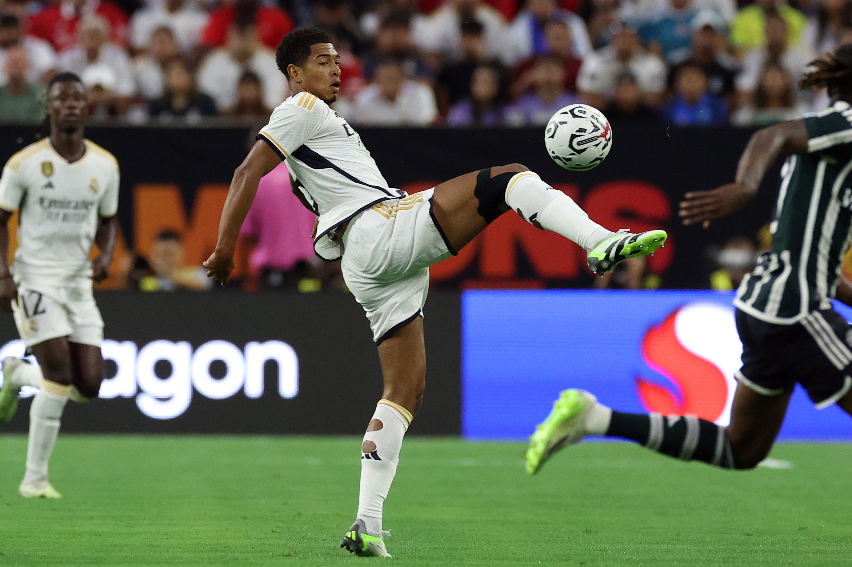 Real Madrid 2-0 Man United: Las nuevas caras del Madrid conquistan EEUU con sendos golazos