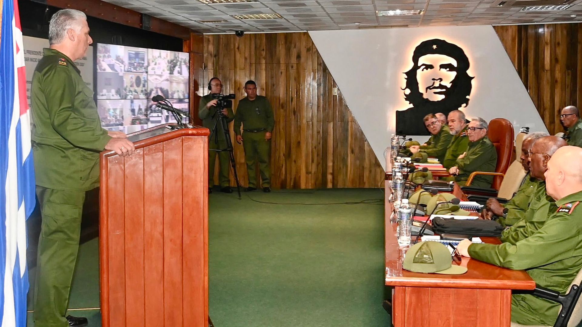 Reaparece Raúl Castro para inaugurar el Bastión Militar 2024
