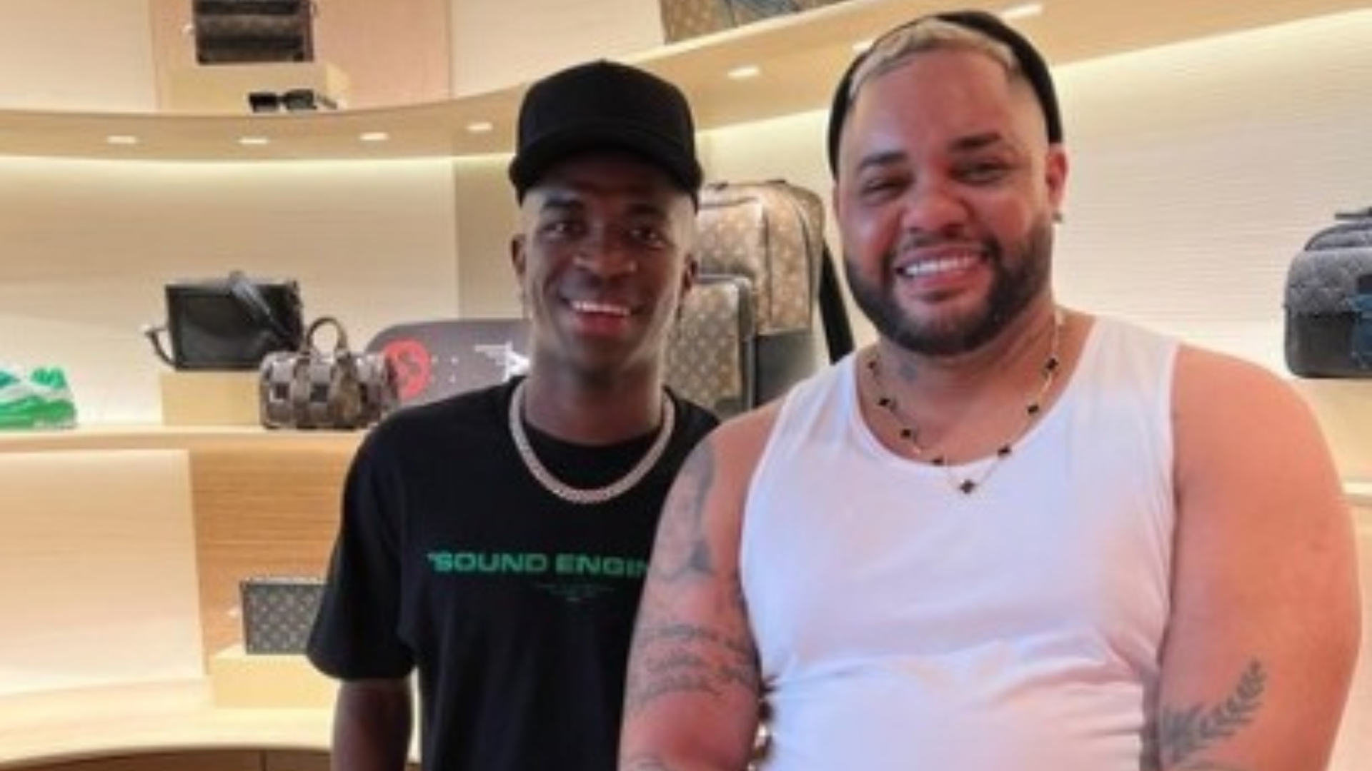 Reguetonero cubano “El Taiger” presume de encuentro con Vinicius Jr., del Real Madrid