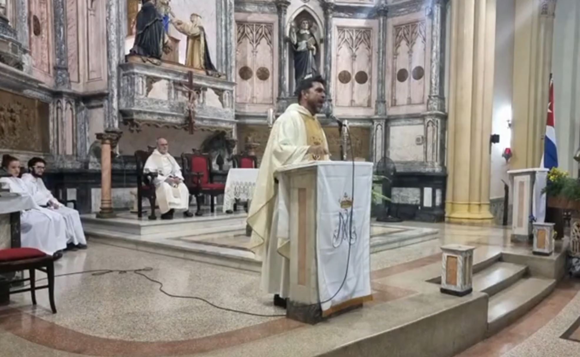 Religiosos isleños denuncian sufrimiento del pueblo cubano en festividad de la Virgen