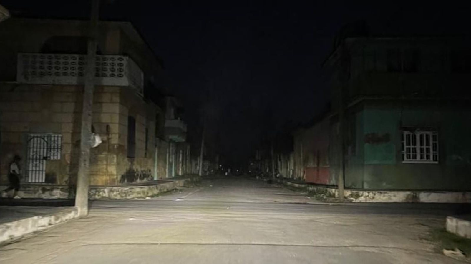 Reportan apagón general en varios municipios de La Habana