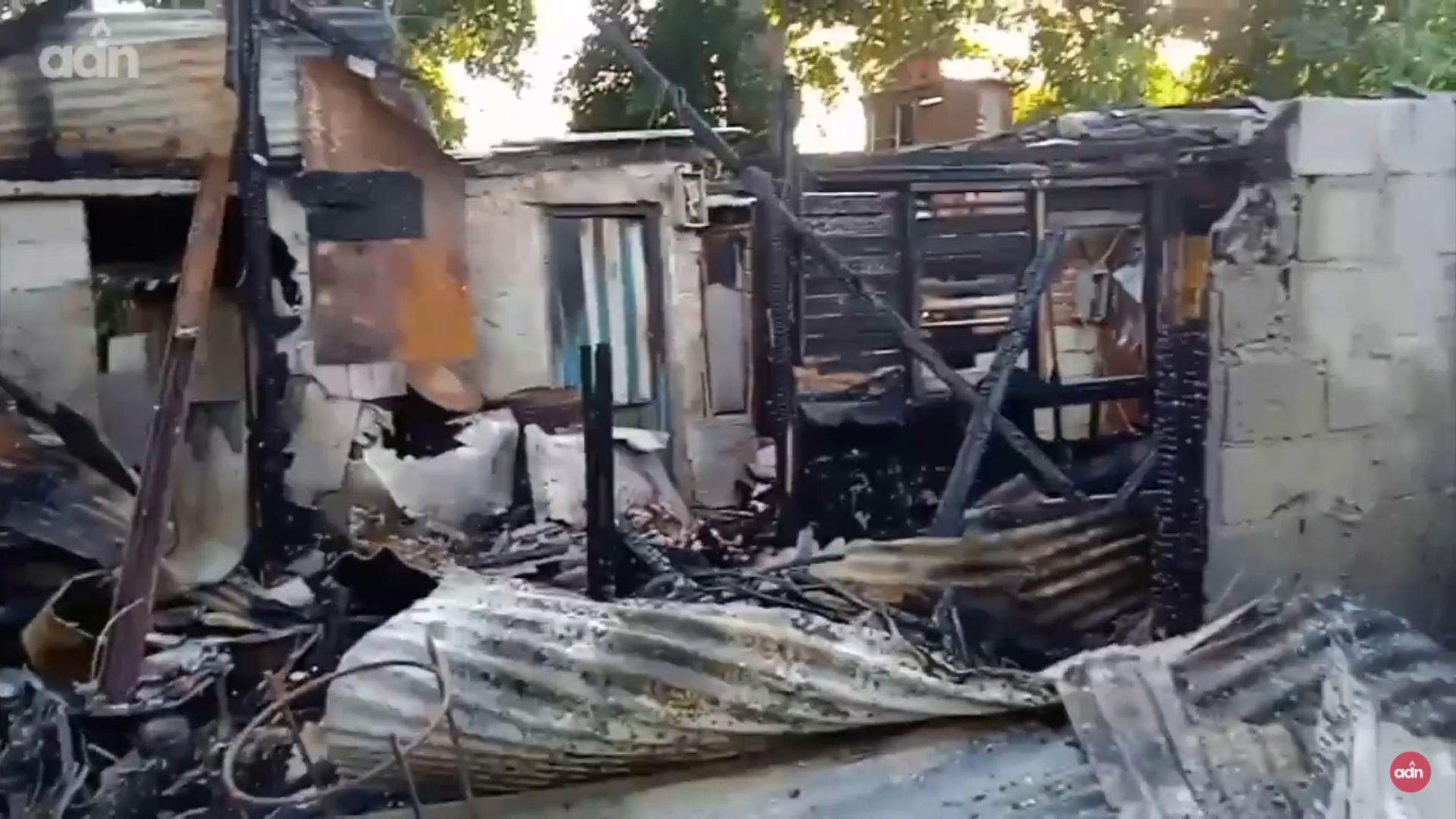 Reportan incendio en Playa: familias lo perdieron todo