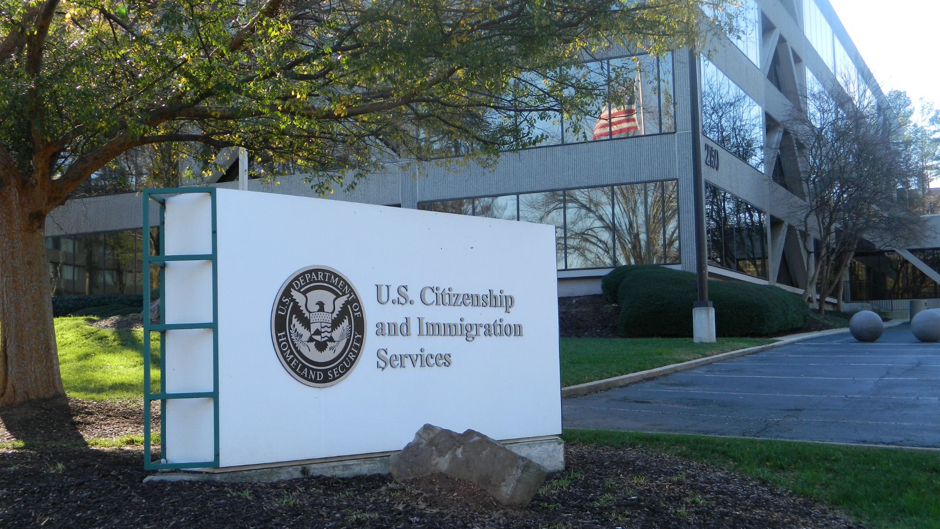 Reportan problemas en sitio de USCIS para procesar paroles para cubanos