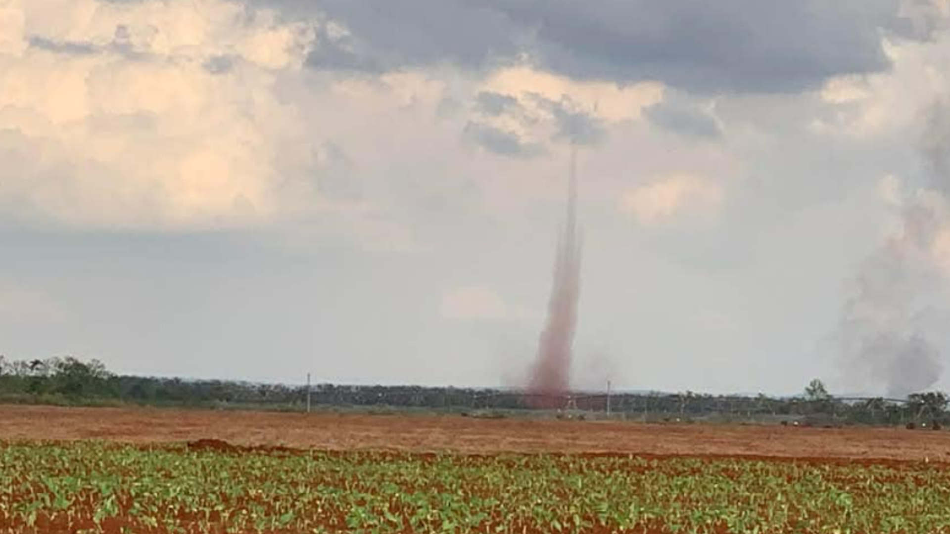 Reportan tornado leve en Güira de Melena, Artemisa