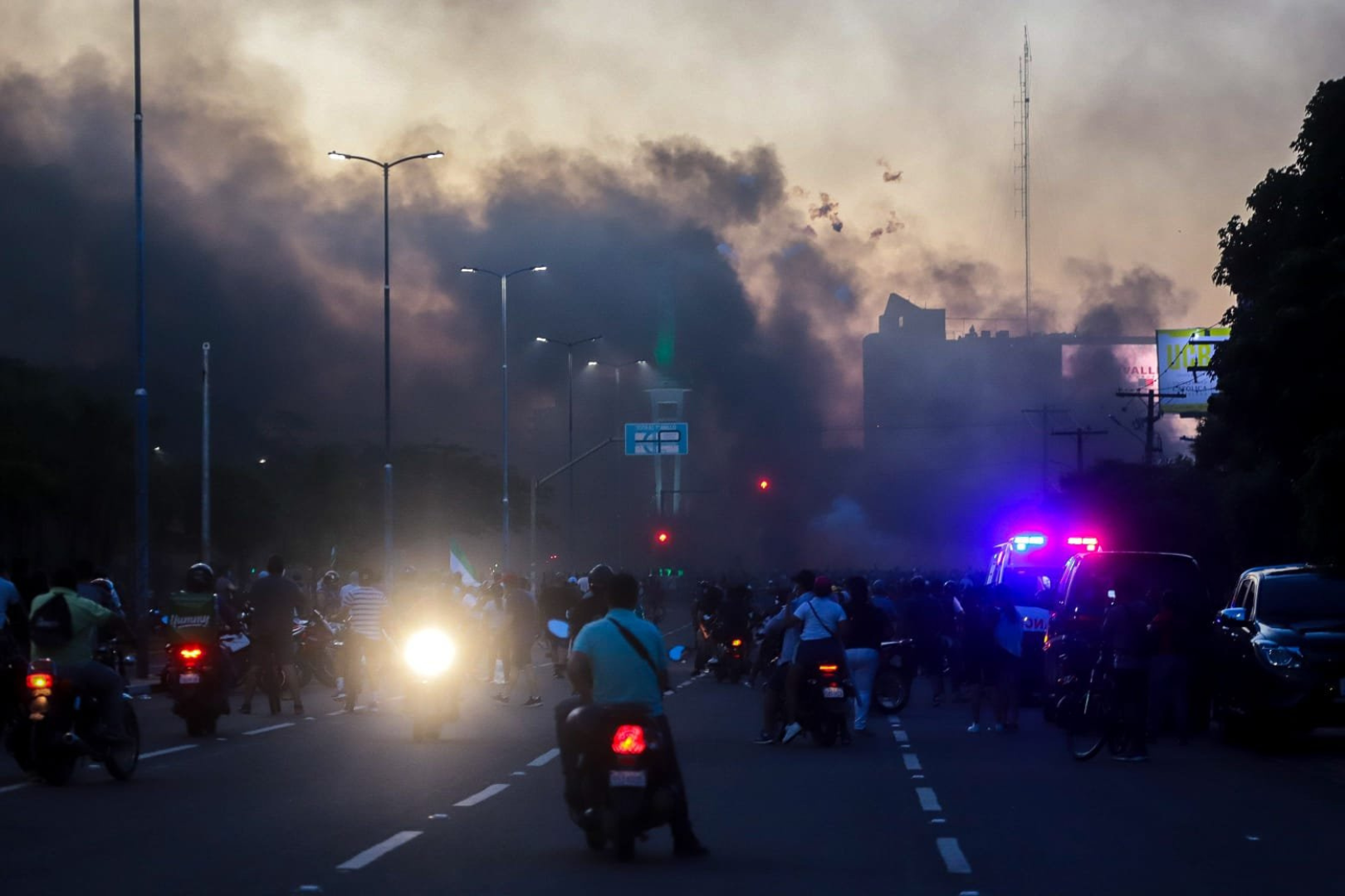Represión en Bolivia: 4 detenidos en Santa Cruz por protestas contra el arresto del gobernador Luis Fernando Camacho