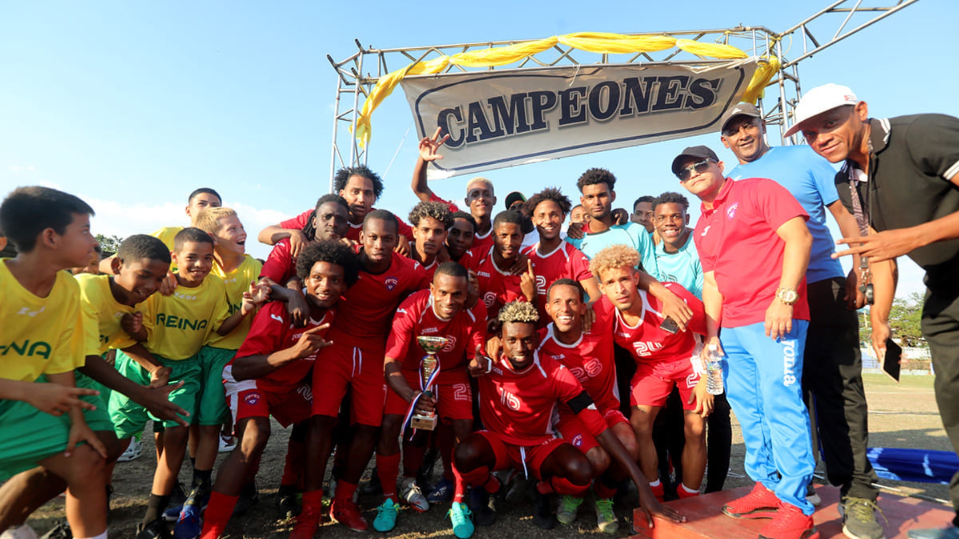 Santiago se titula en el Torneo Apertura del fútbol cubano