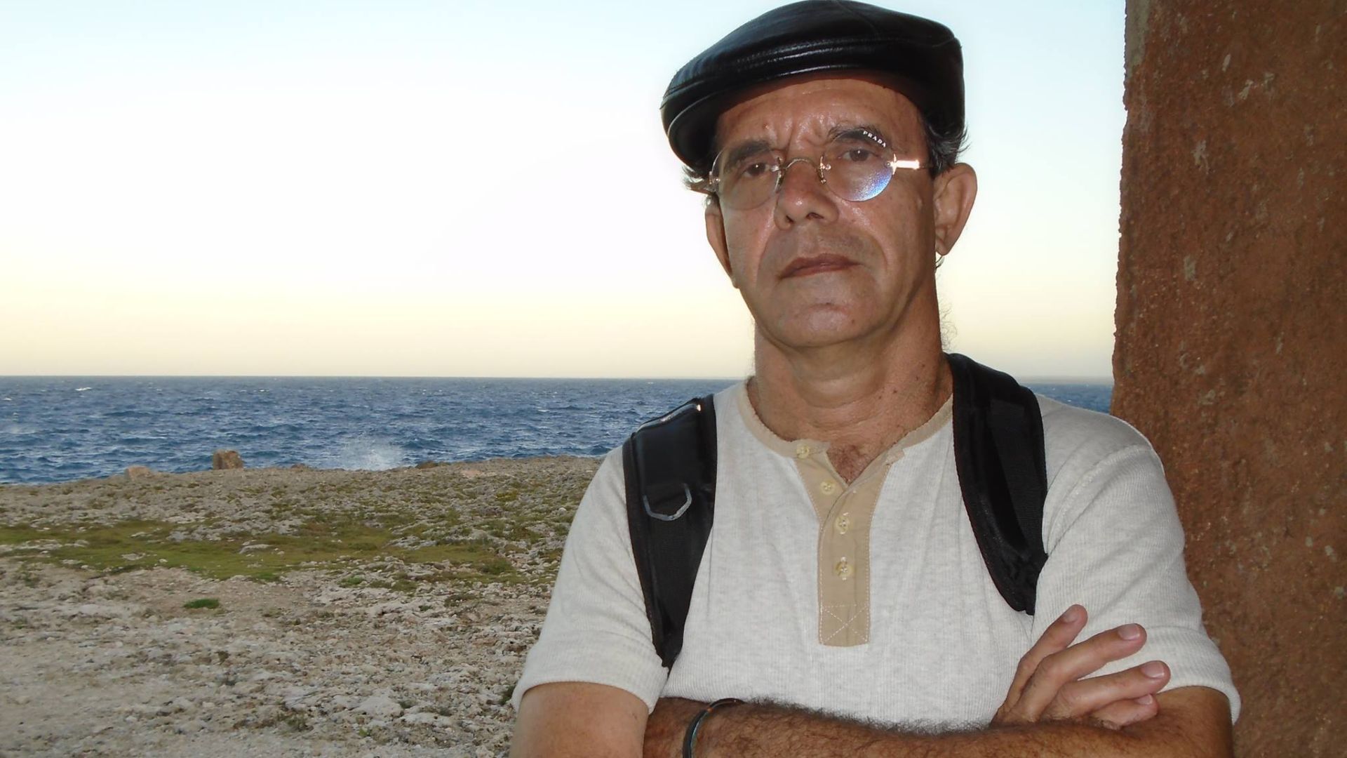 Seguridad del Estado impone reclusión domiciliaria al escritor Jorge Fernández Era