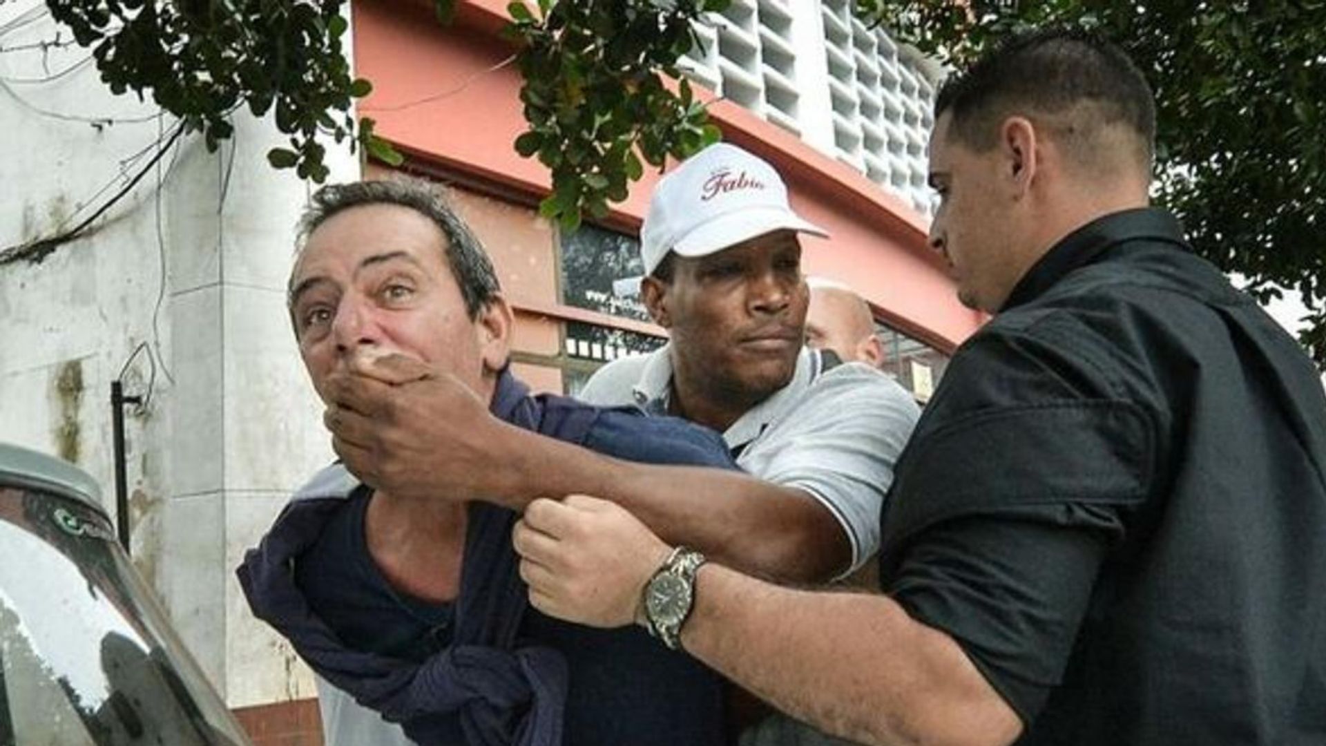 "Si no hacemos nada va a morir en la cárcel": empeora salud de Lázaro Yuri Valle
