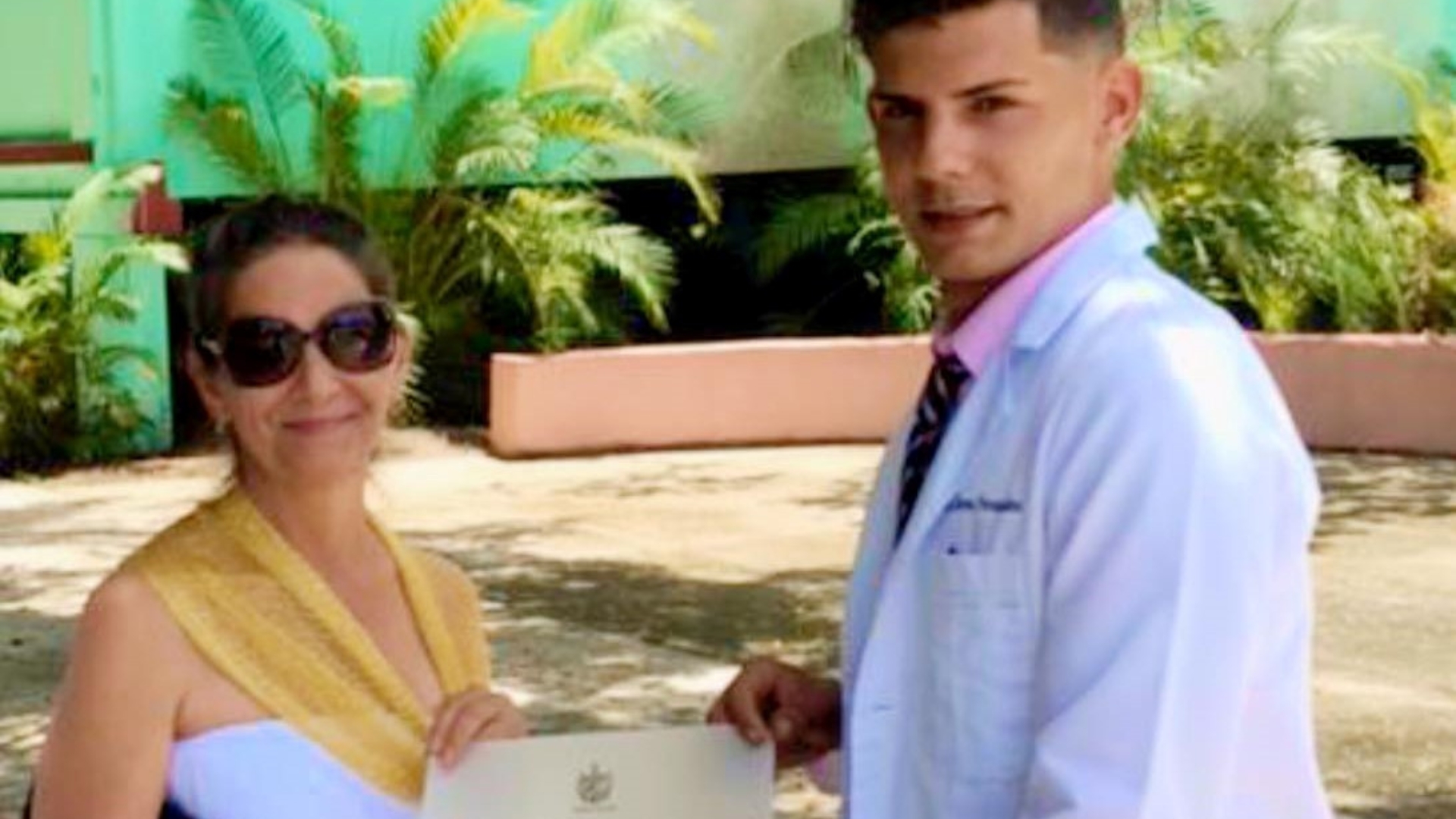 Suicidio de joven médico tunero impacta en redes sociales