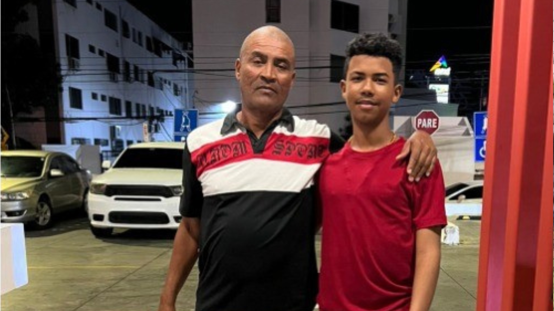 Talentoso primo de los Gurriel, de 12 años, sale de Cuba en busca de contrato profesional