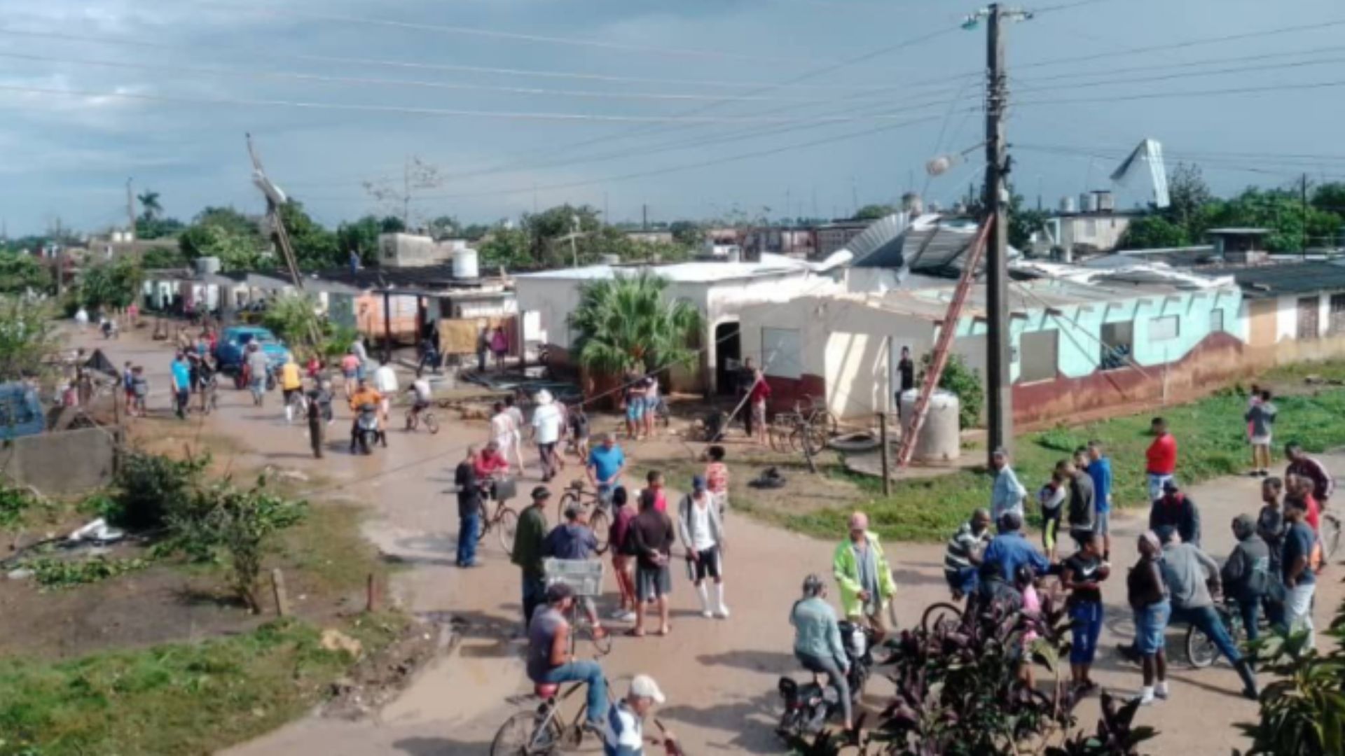 Tornado afecta viviendas en Los Arabos, en Matanzas