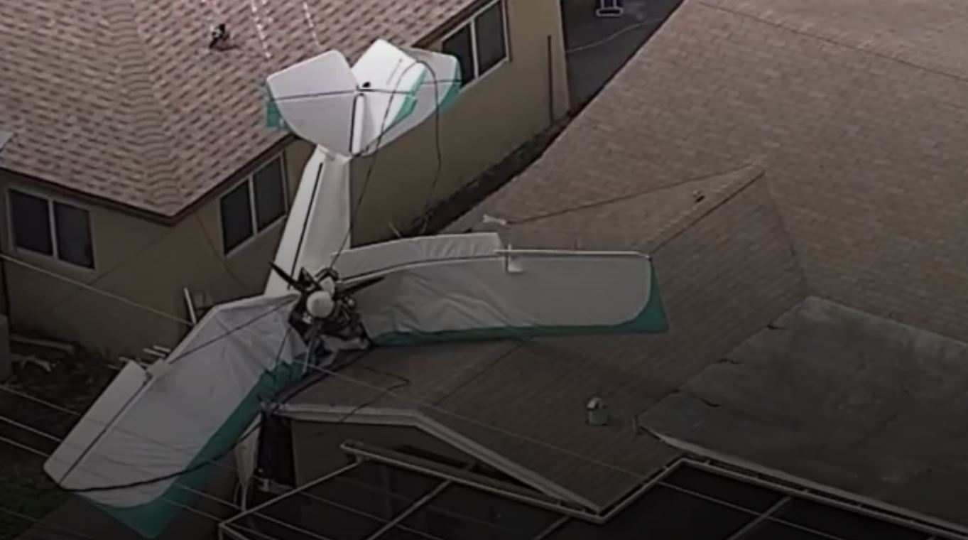 Tragedia: una avioneta se estrella contra una casa en Miramar, Florida