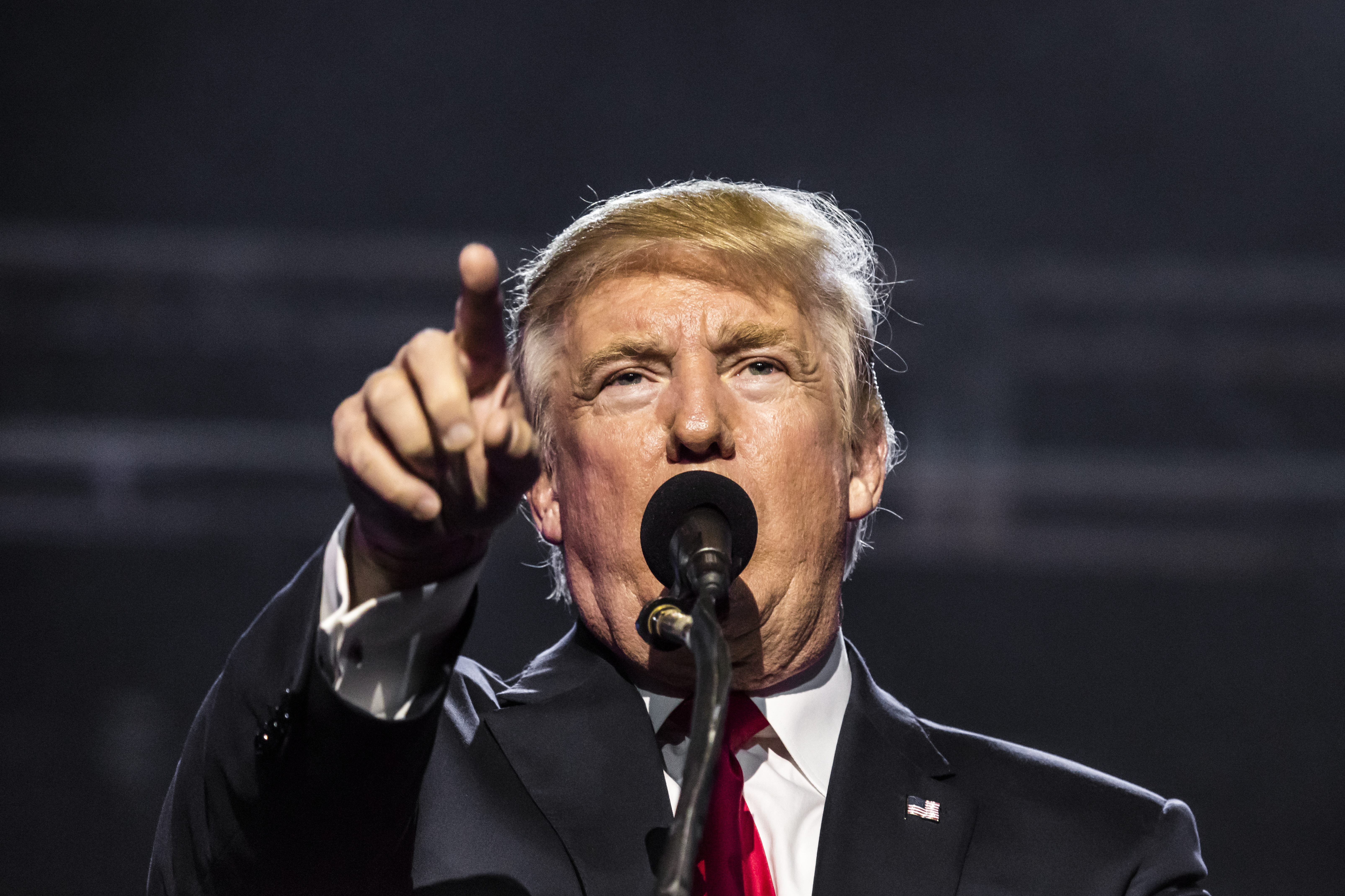 Trump dice que llegará 'a un acuerdo' o 'haremos lo que sea necesario' con Cuba