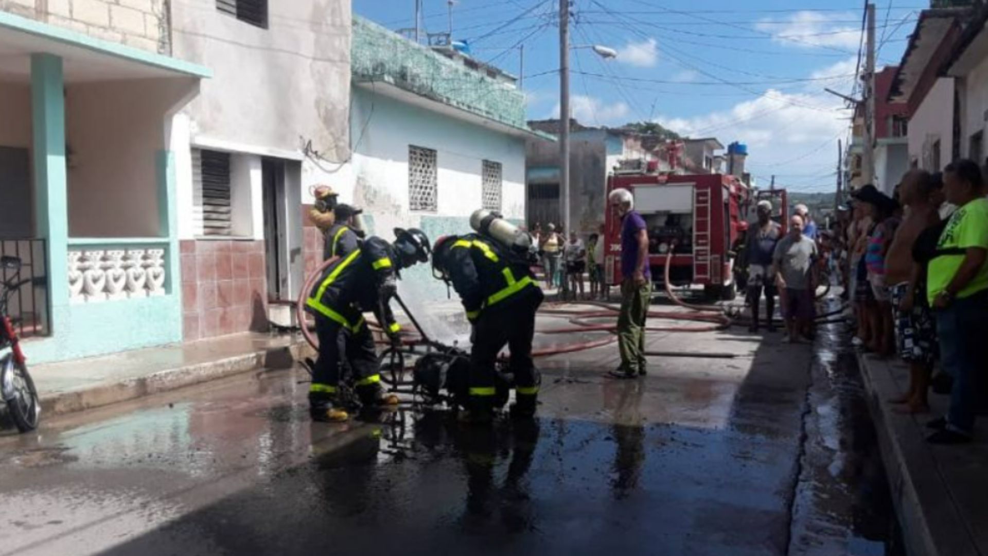Una moto eléctrica explota y provoca incendio en Matanzas