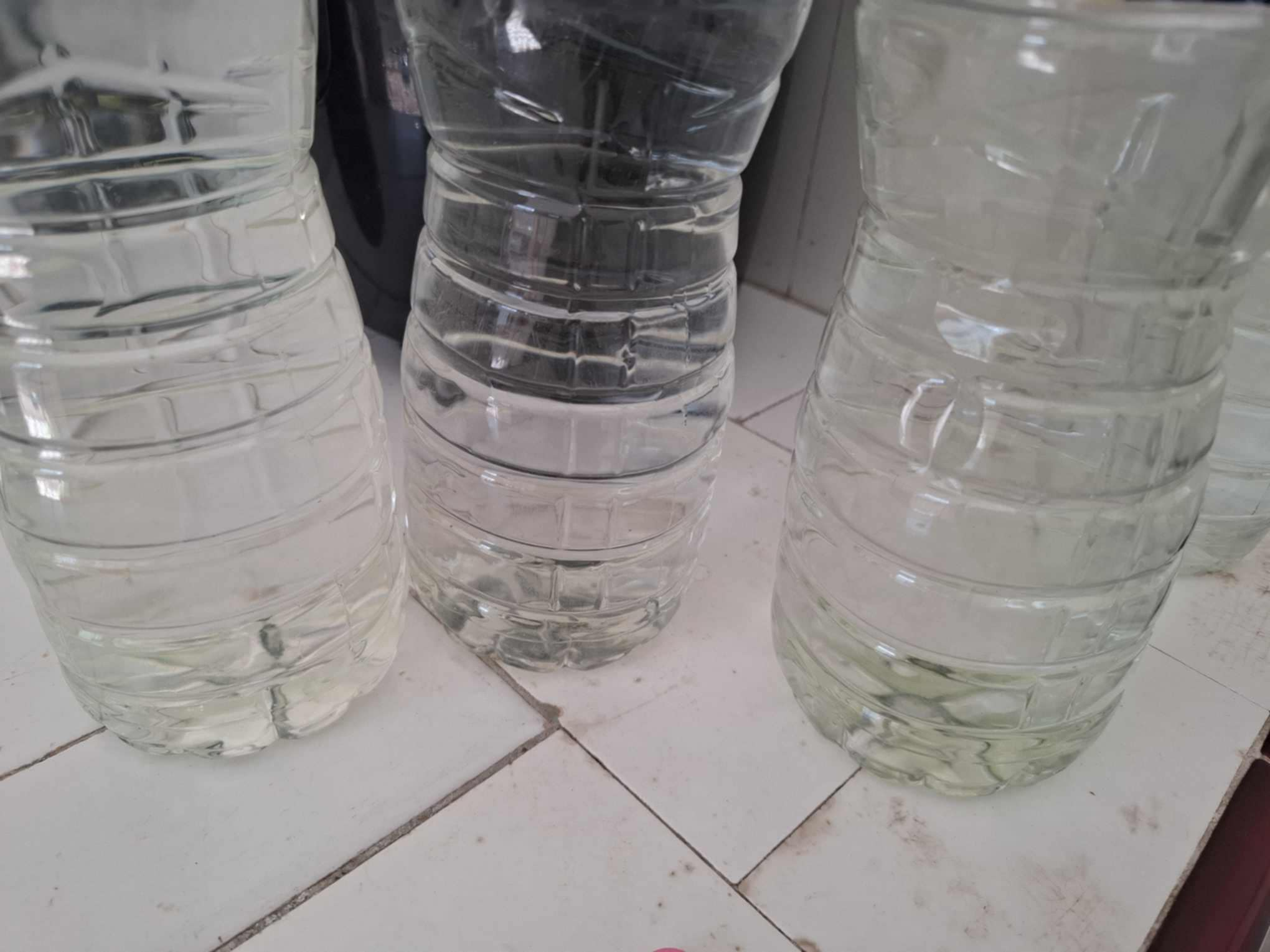 Venden agua contaminada en local arrendado de Santiago de Cuba