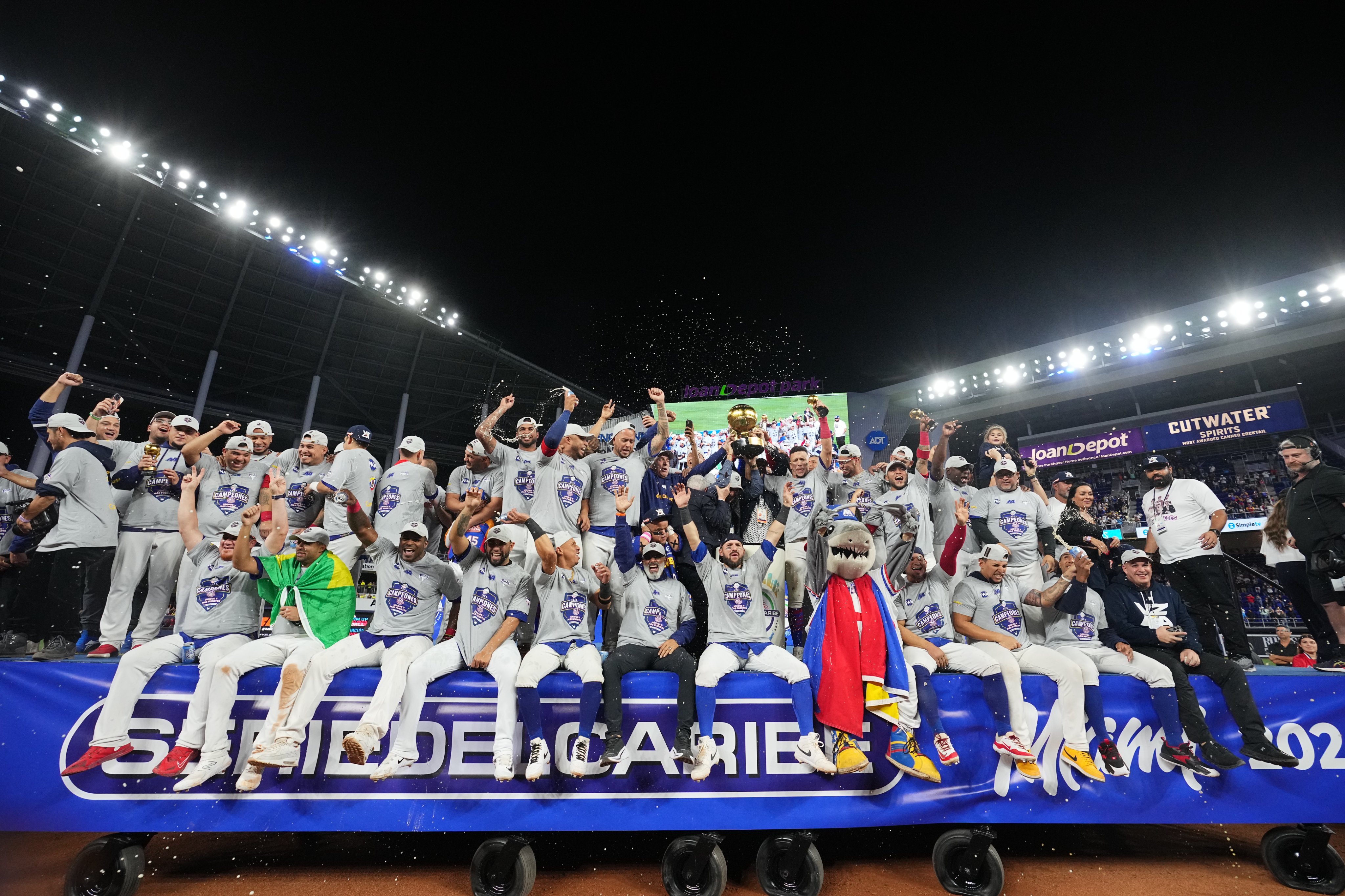 Venezuela celebra su victoria en la Serie del Caribe 2024