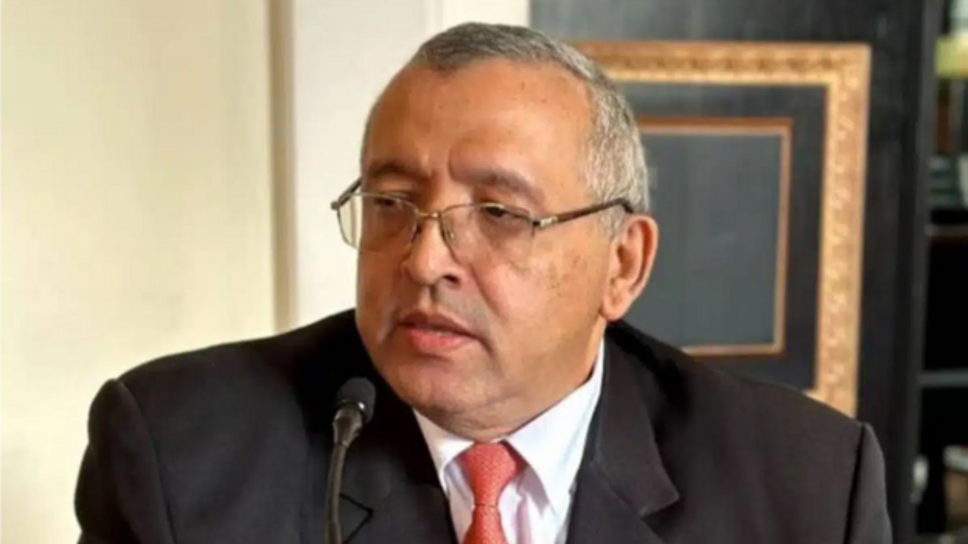 Venezuela designa a un militar como nuevo embajador en Cuba